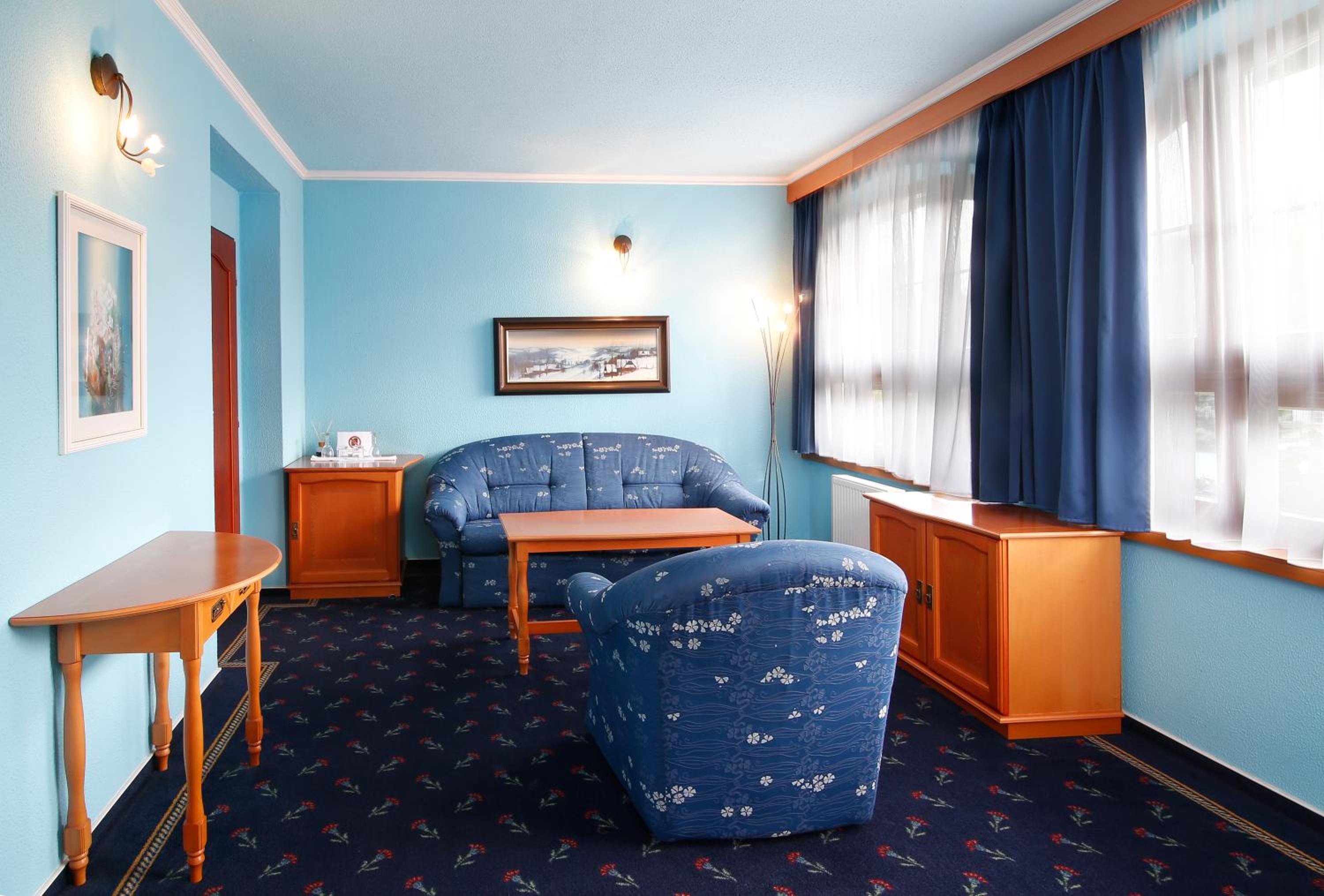 Suite - Photo 3
