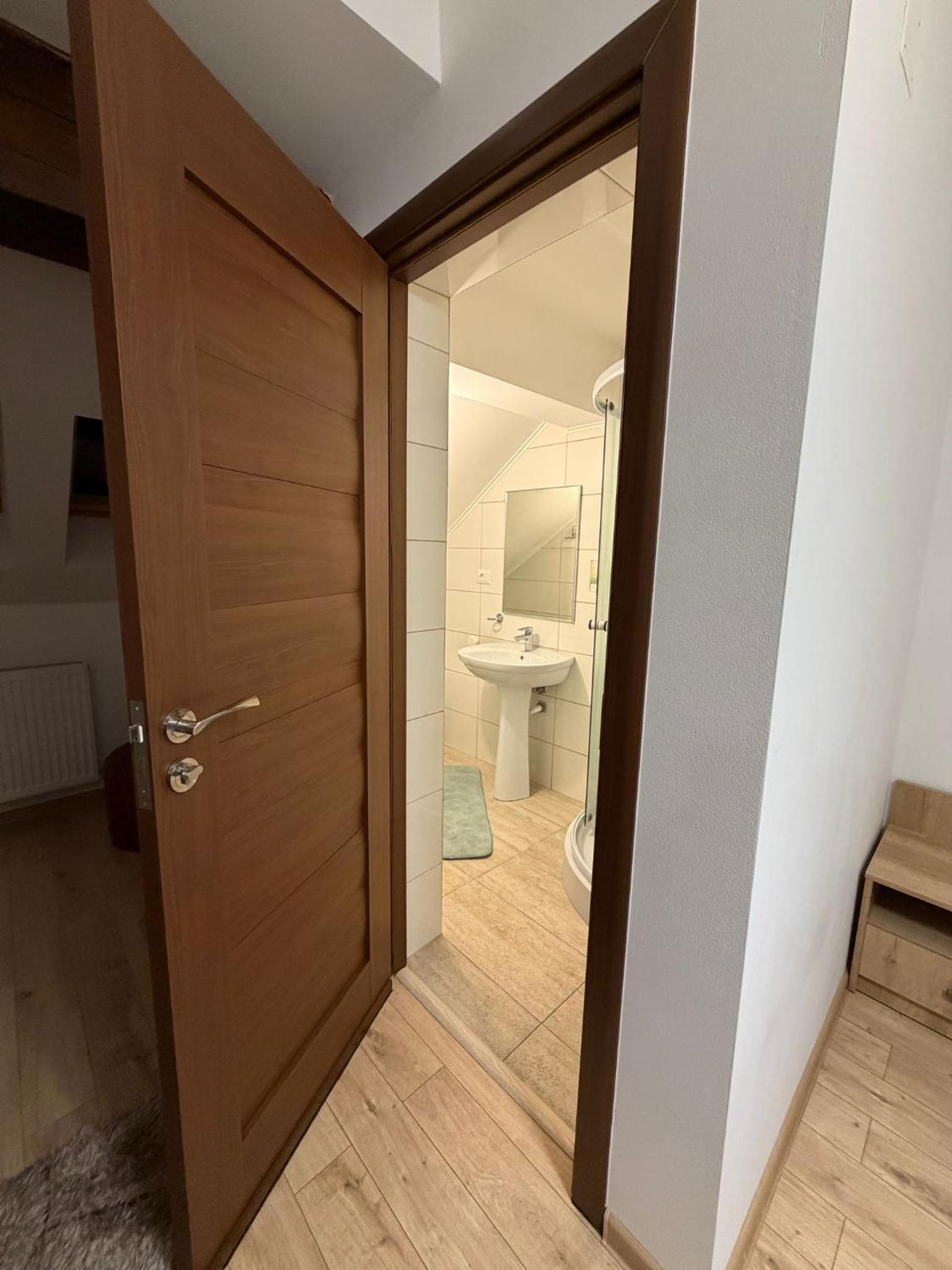 Economy Double Room photo 1