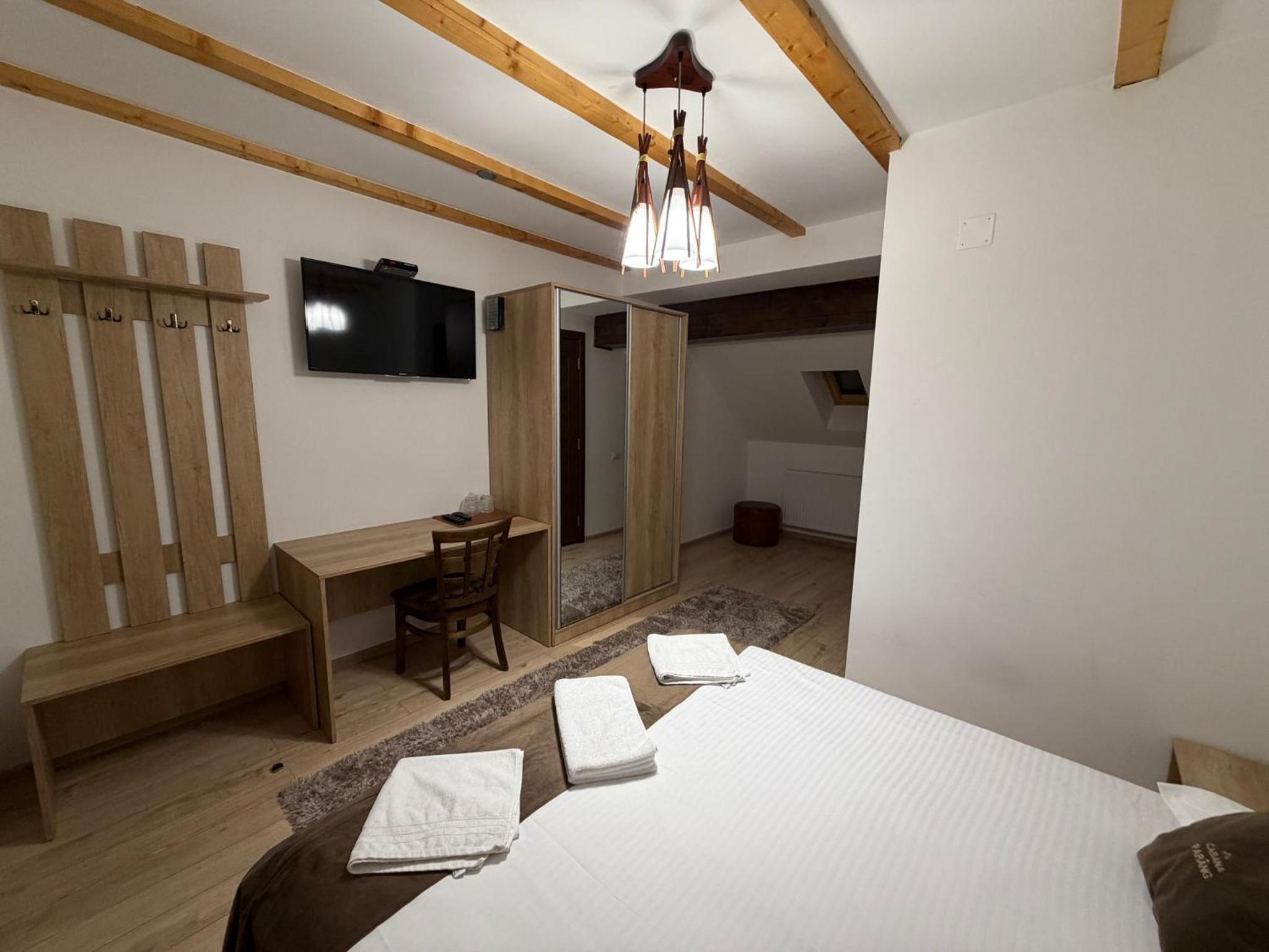 Economy Double Room photo 3