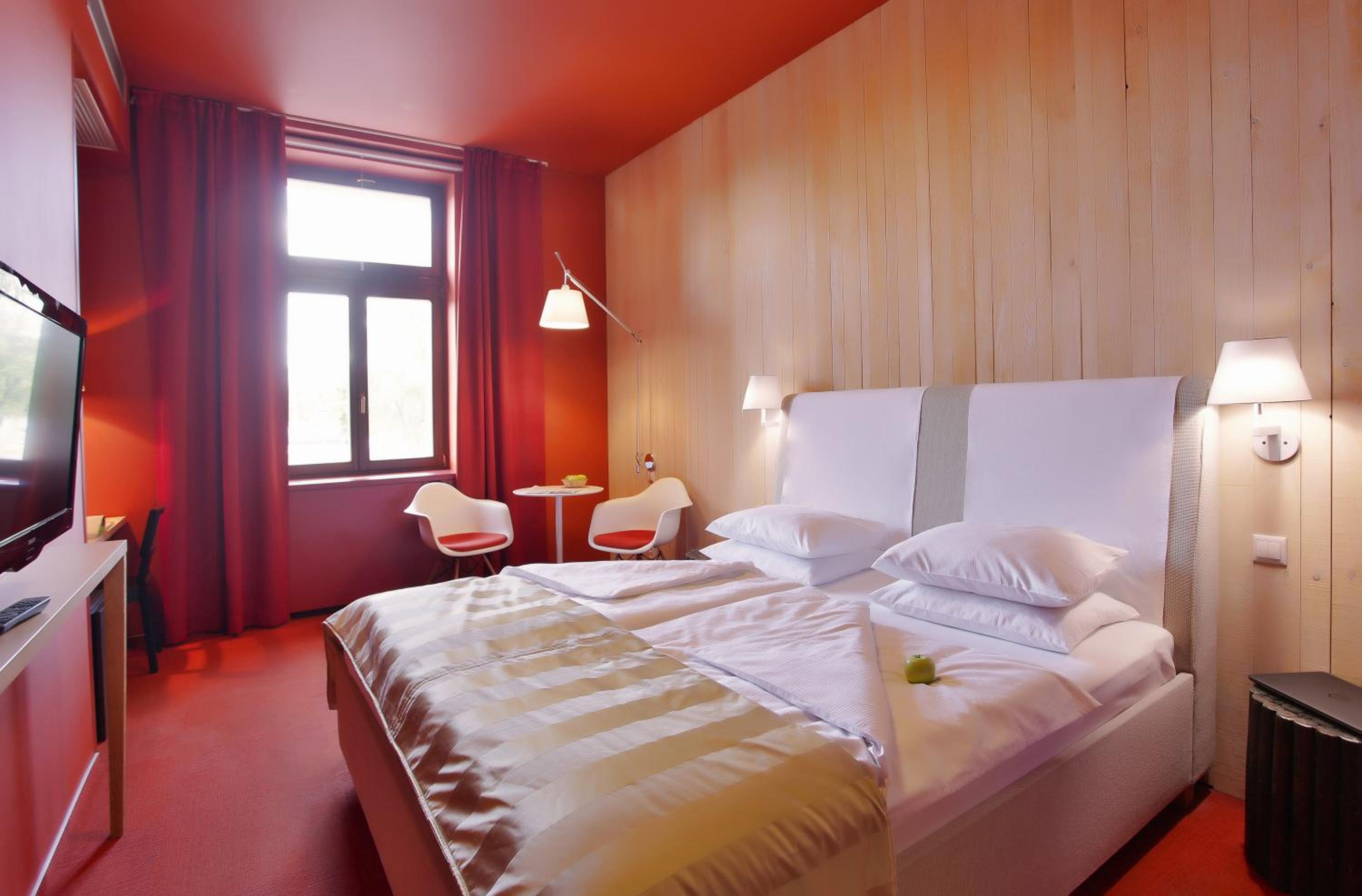Deluxe double room with sauna access