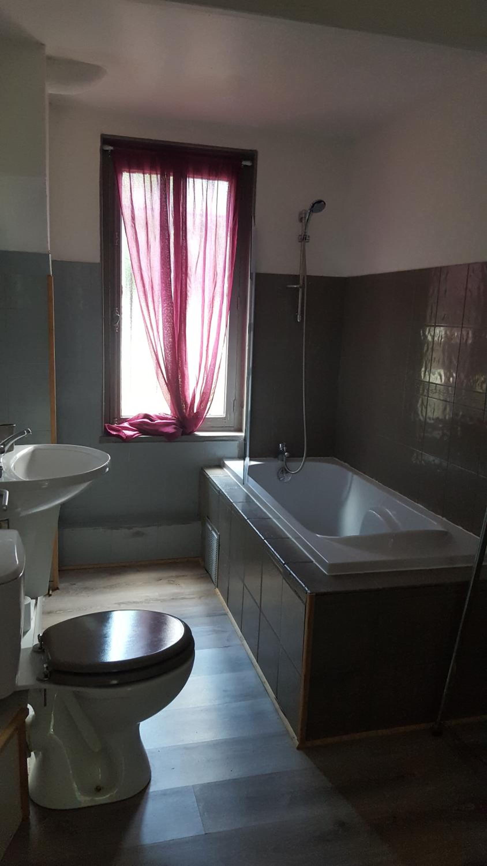 One-Bedroom House - Photo 5