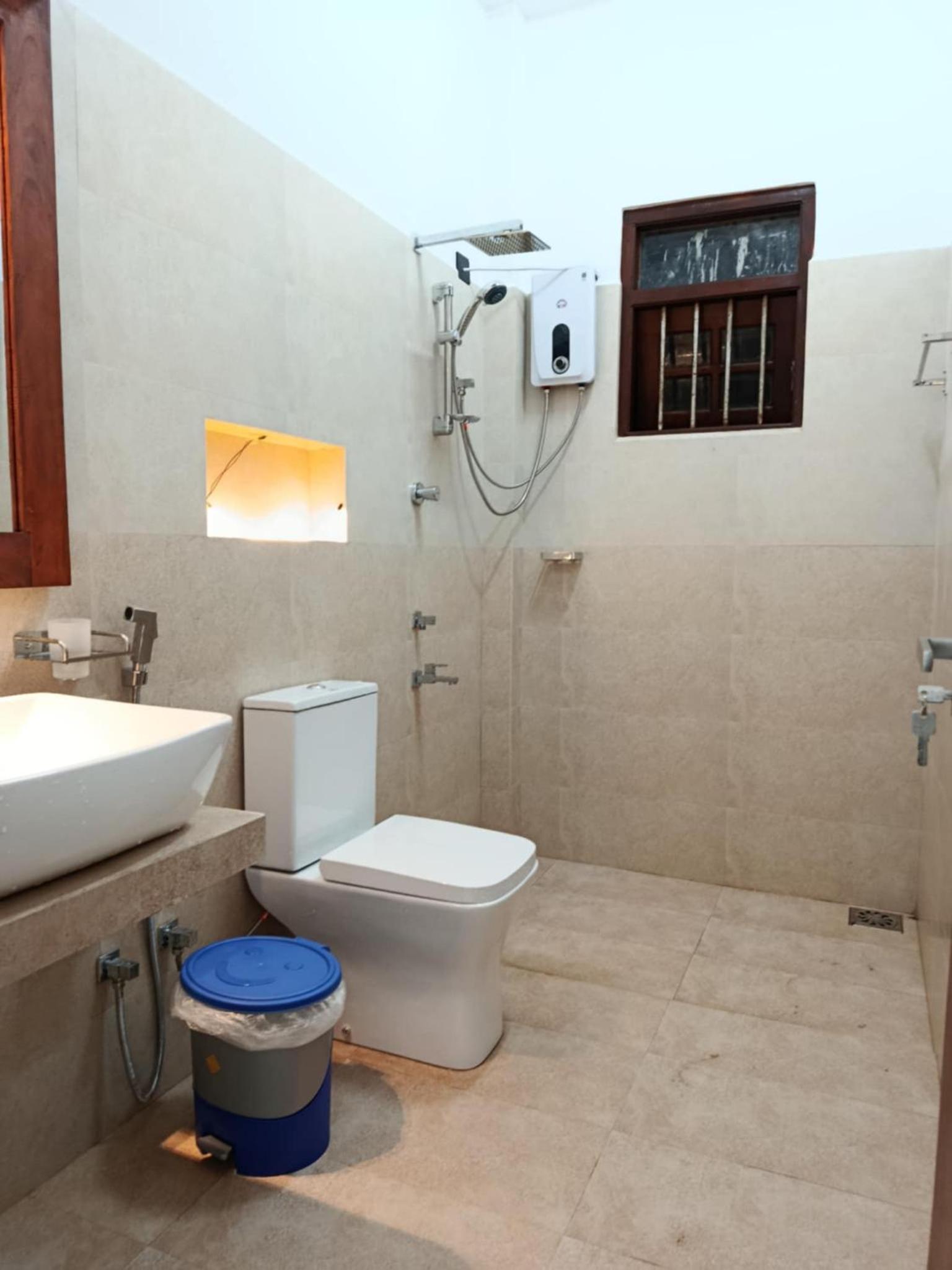 Deluxe Double Room with Balcony photo 2