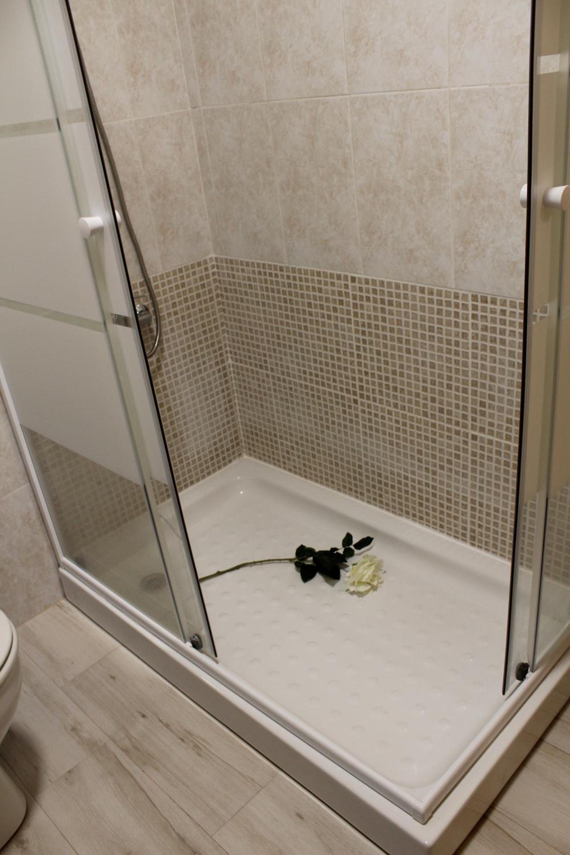 Double Room - Photo 25