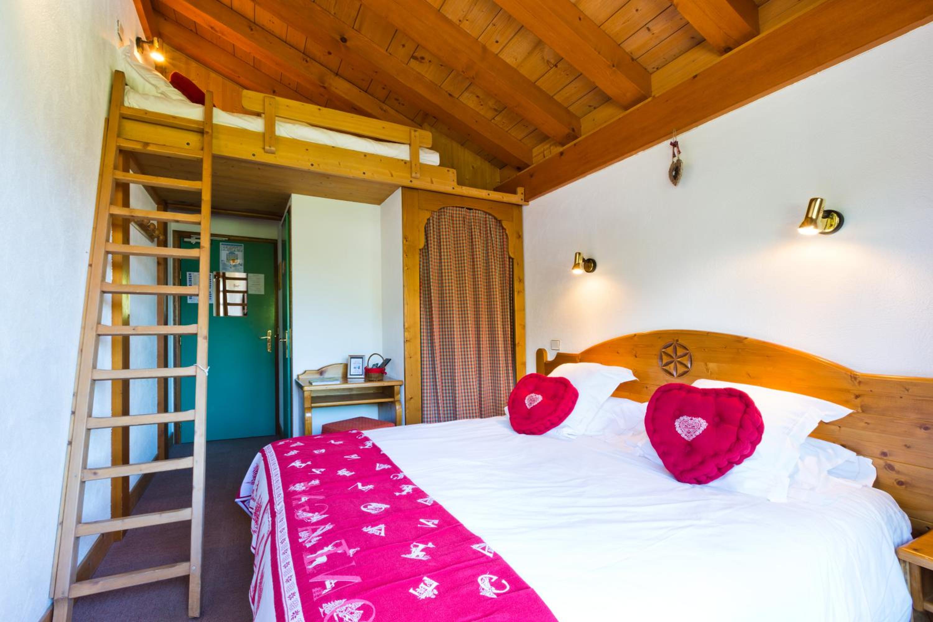 Double Room with Balcony photo 3