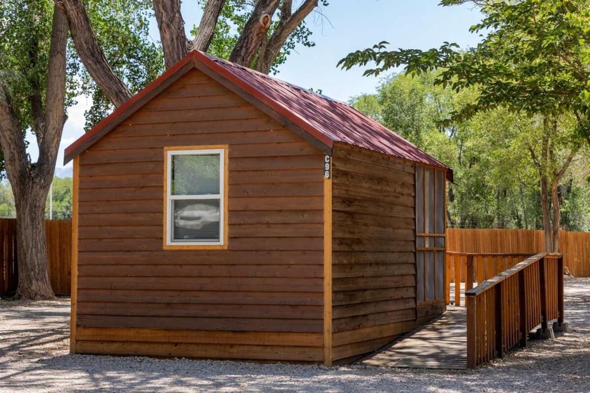 Camping Cabin Accessible    photo 3