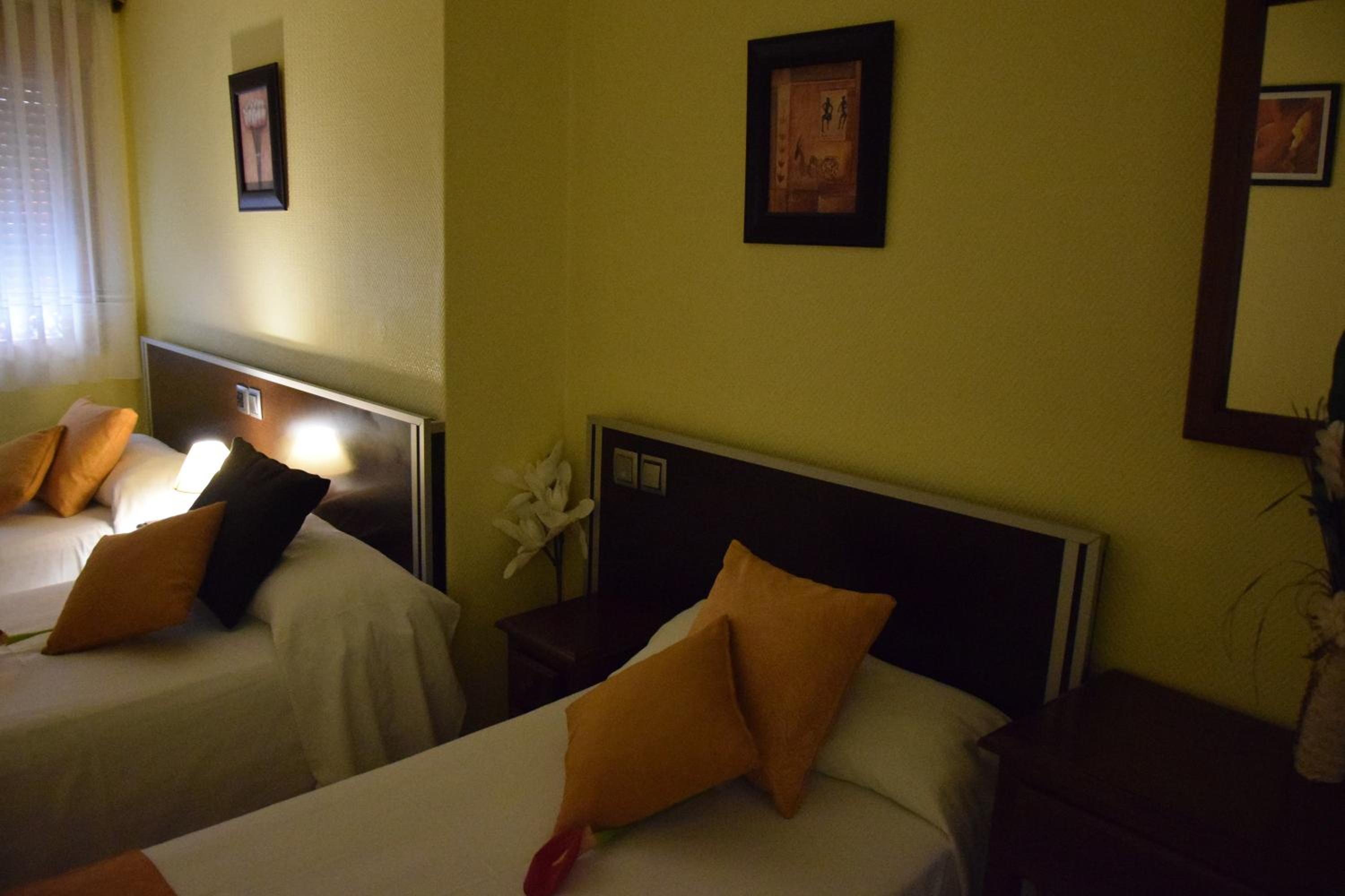 Triple Room - Photo 5