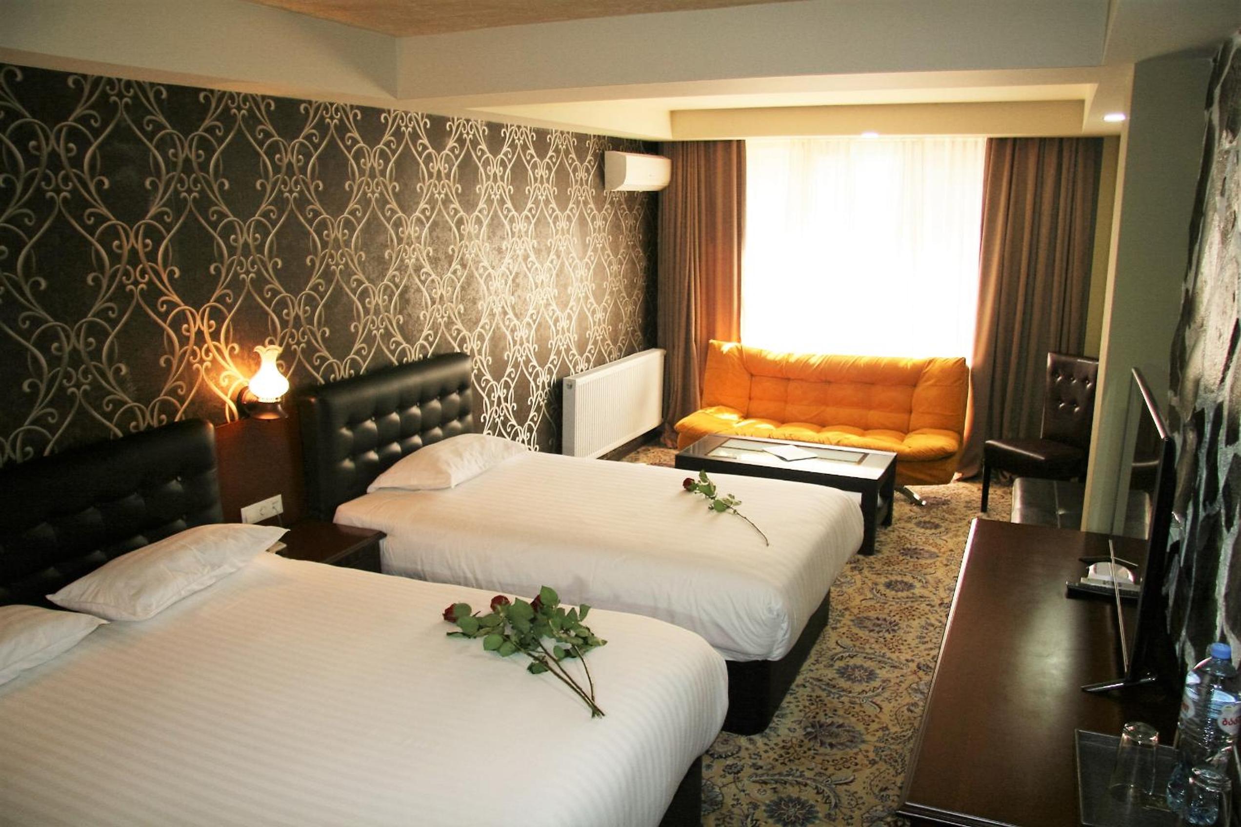 Classic Triple Room - Photo 5