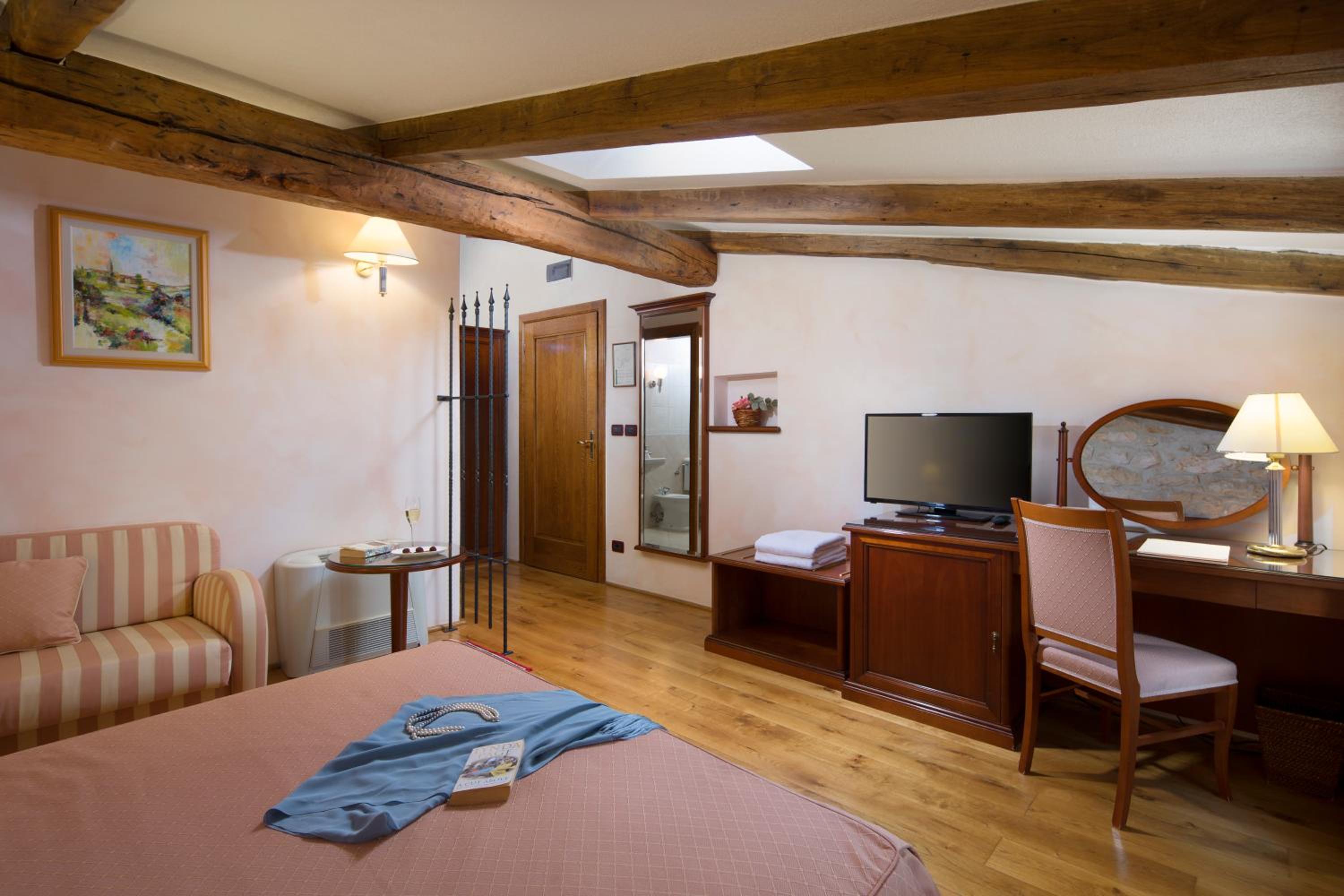 Comfort Double Room - Photo 7