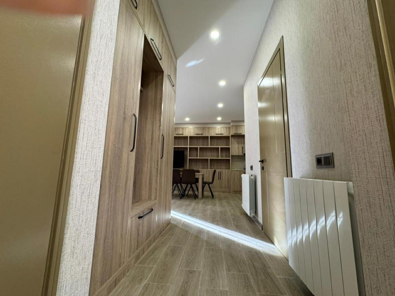 Apartment with Mountain View photo 1