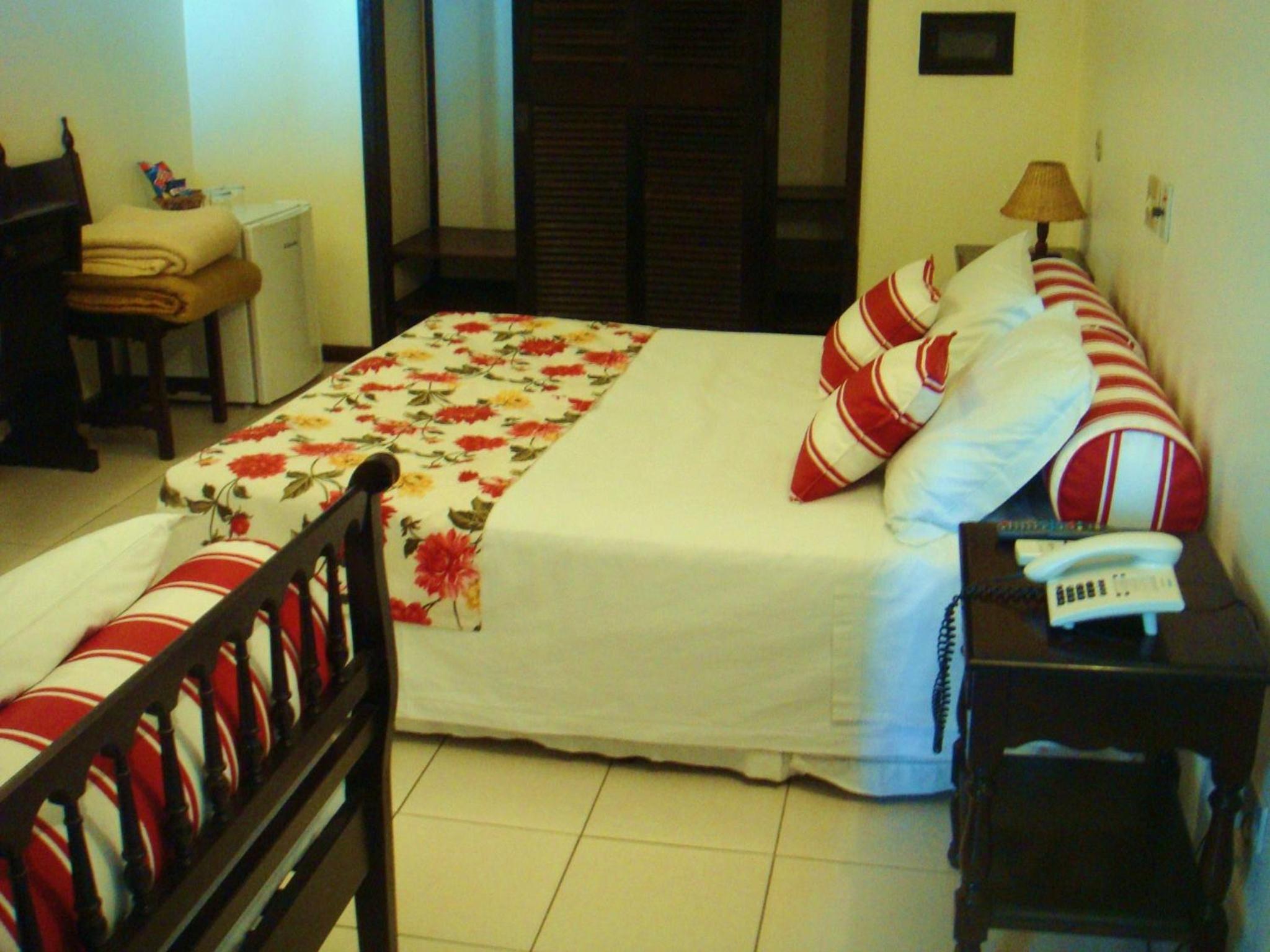 Standard Double Room thumbnail 6