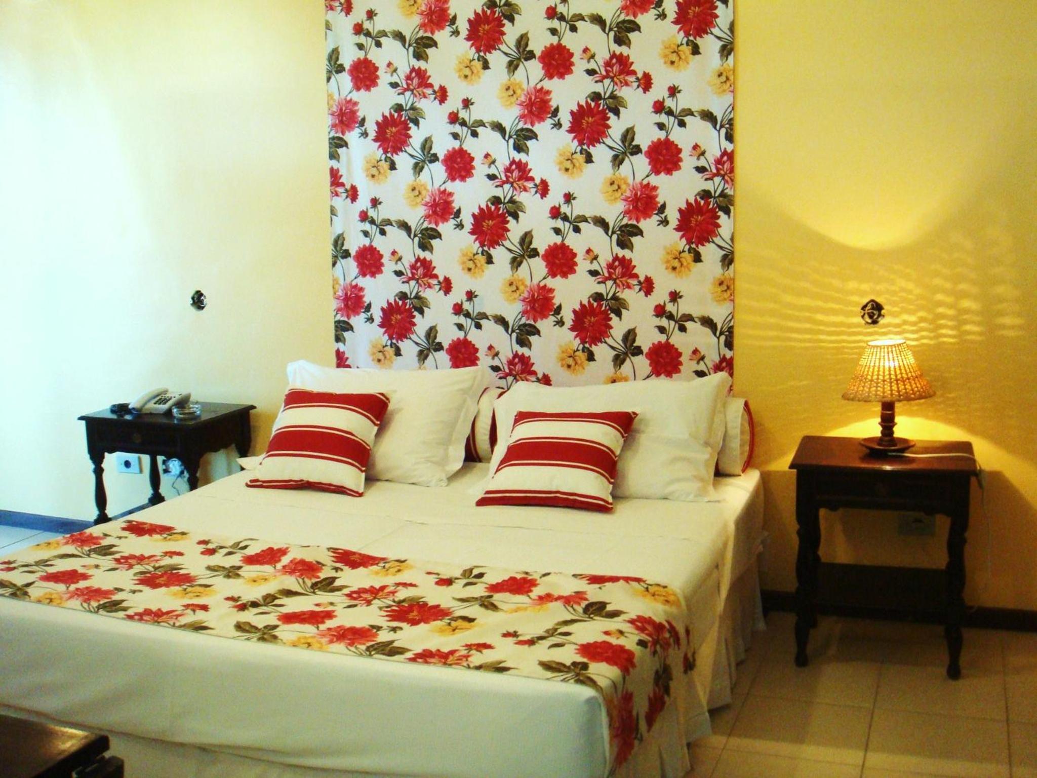 Standard Double Room thumbnail 5