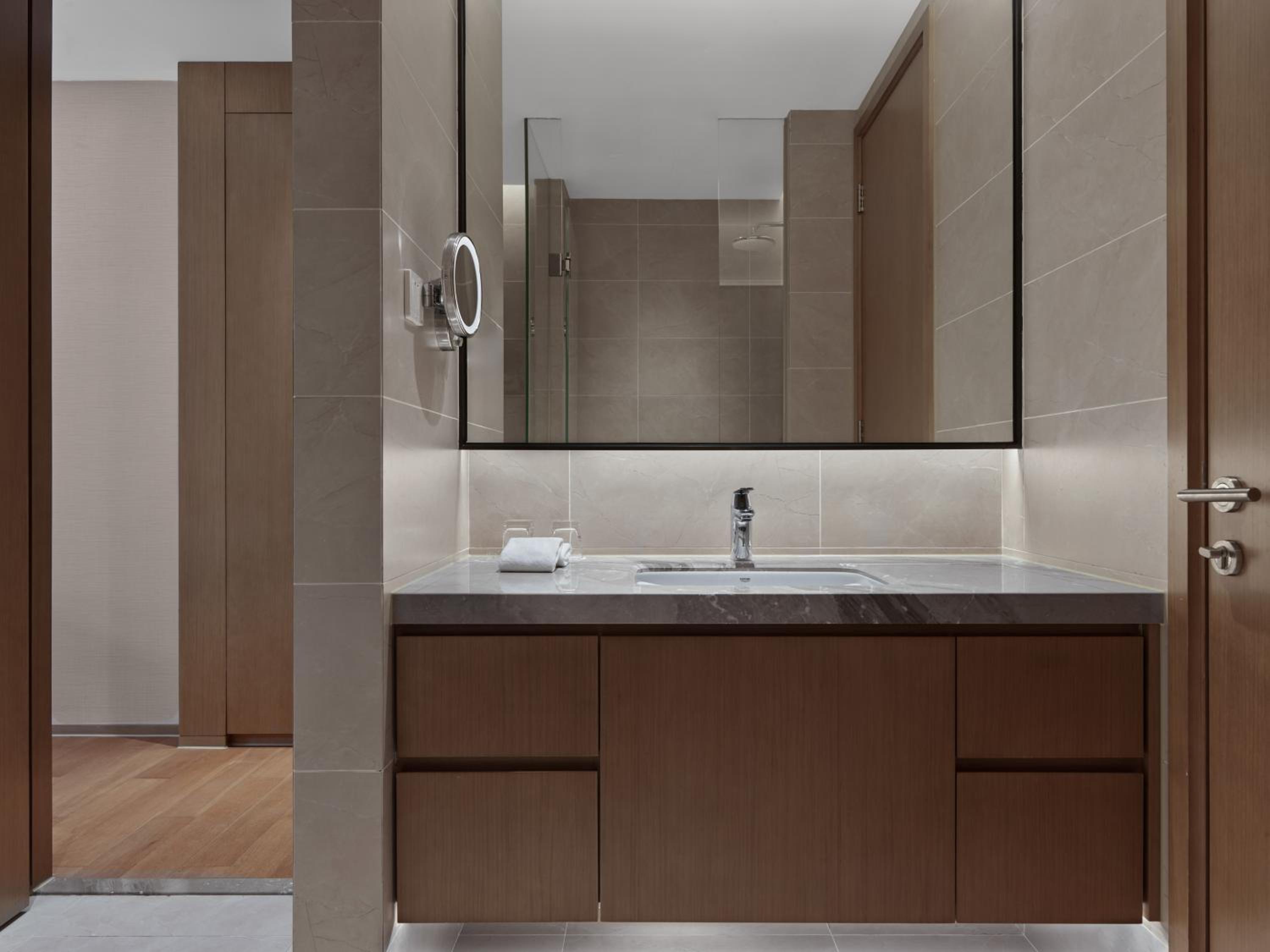 Two-Bedroom Apartment with Club Lounge Access and City View