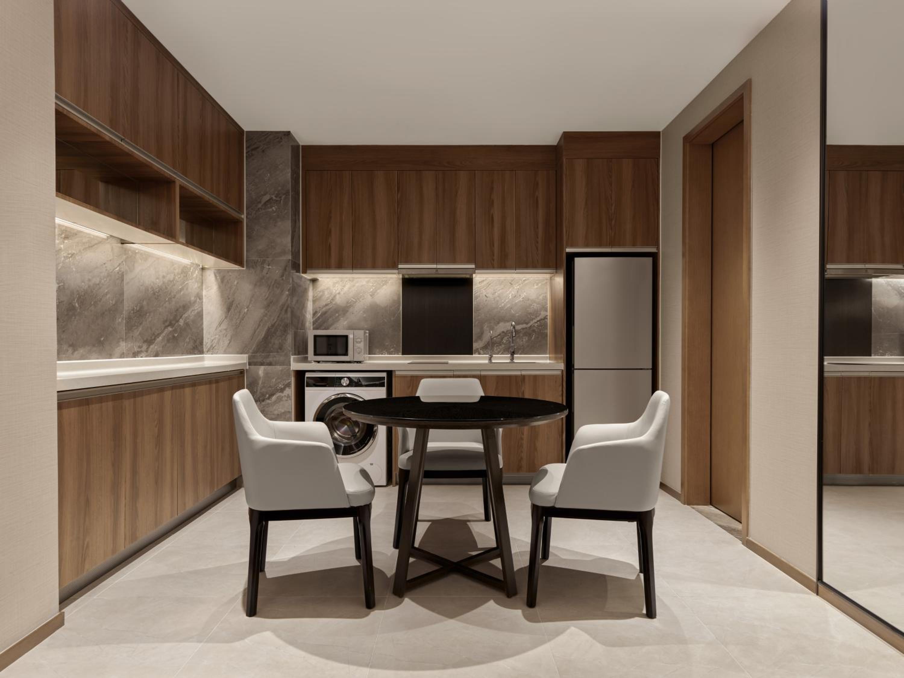 Two-Bedroom Apartment with Club Lounge Access and City View photo 3