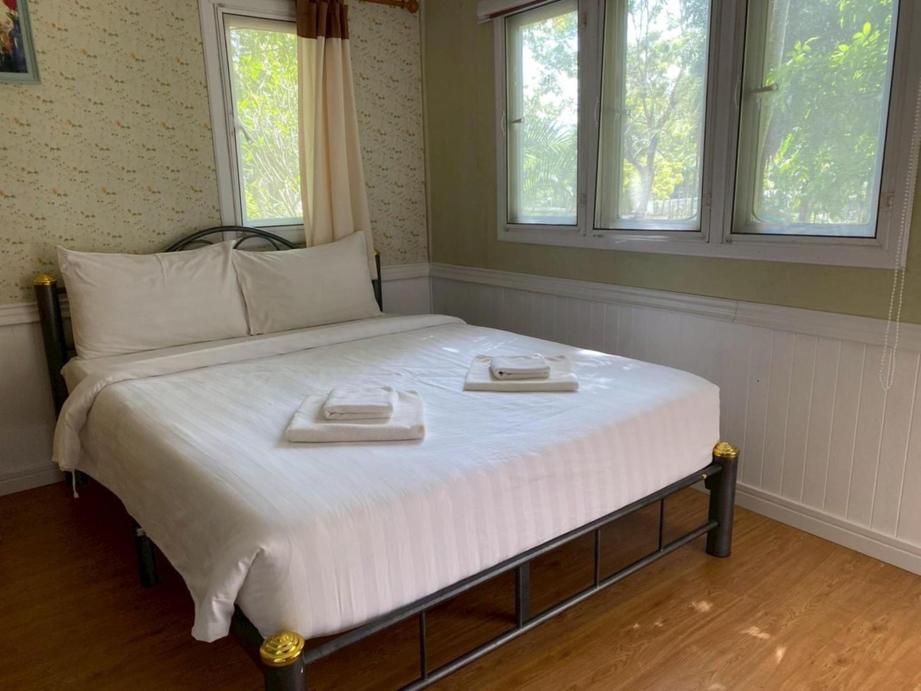 Double Room with Mountain View - Photo 1