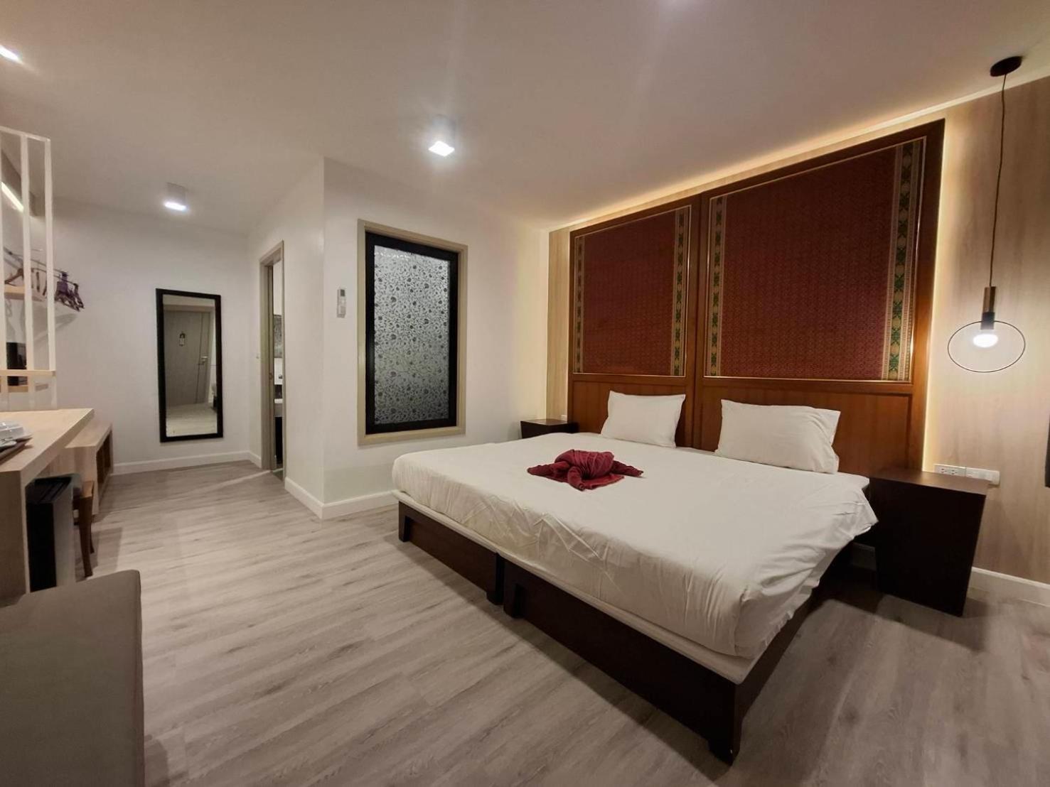 Superior Plus Double or Twin Room with Sea View