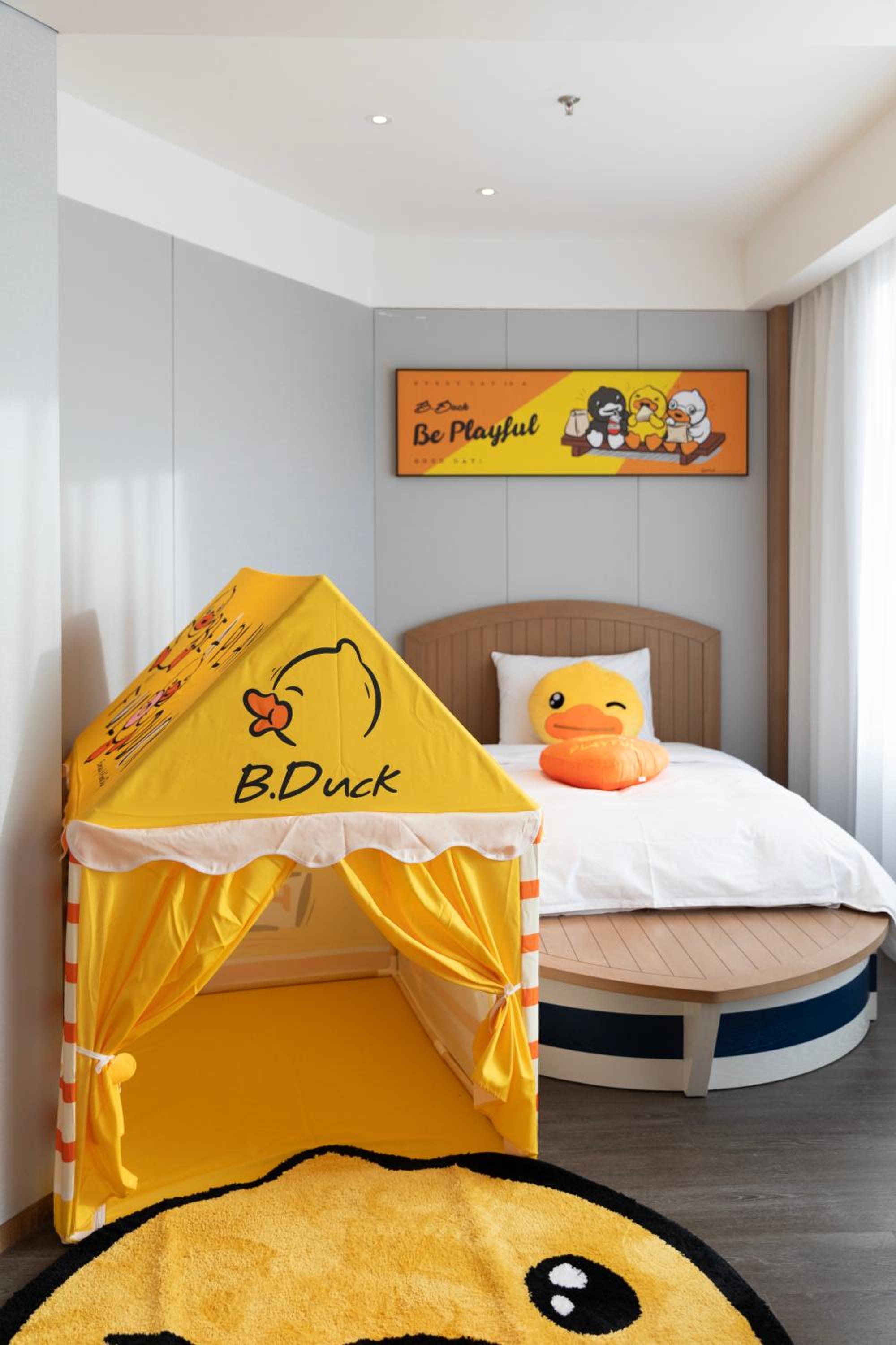Family Twin Room with Forest View - Cartoon Theme