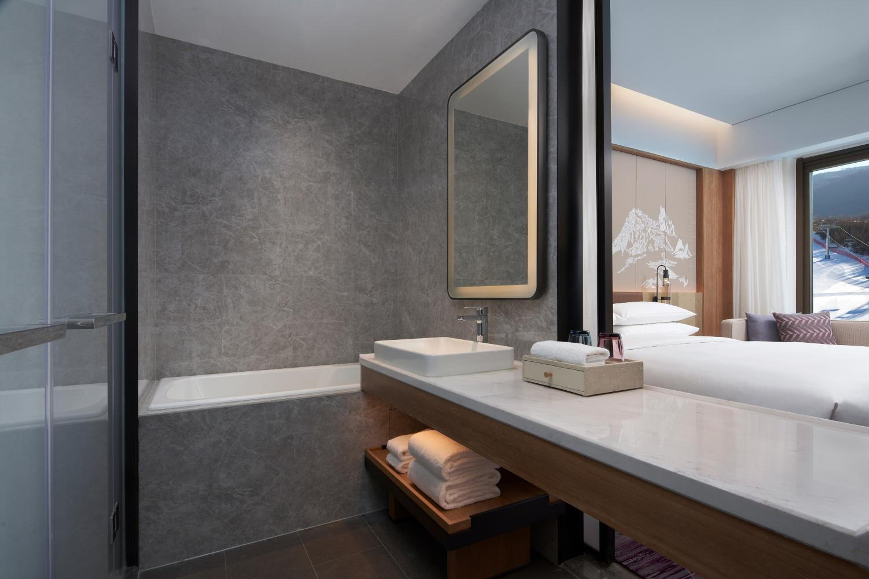 Exclusive King Room photo 2