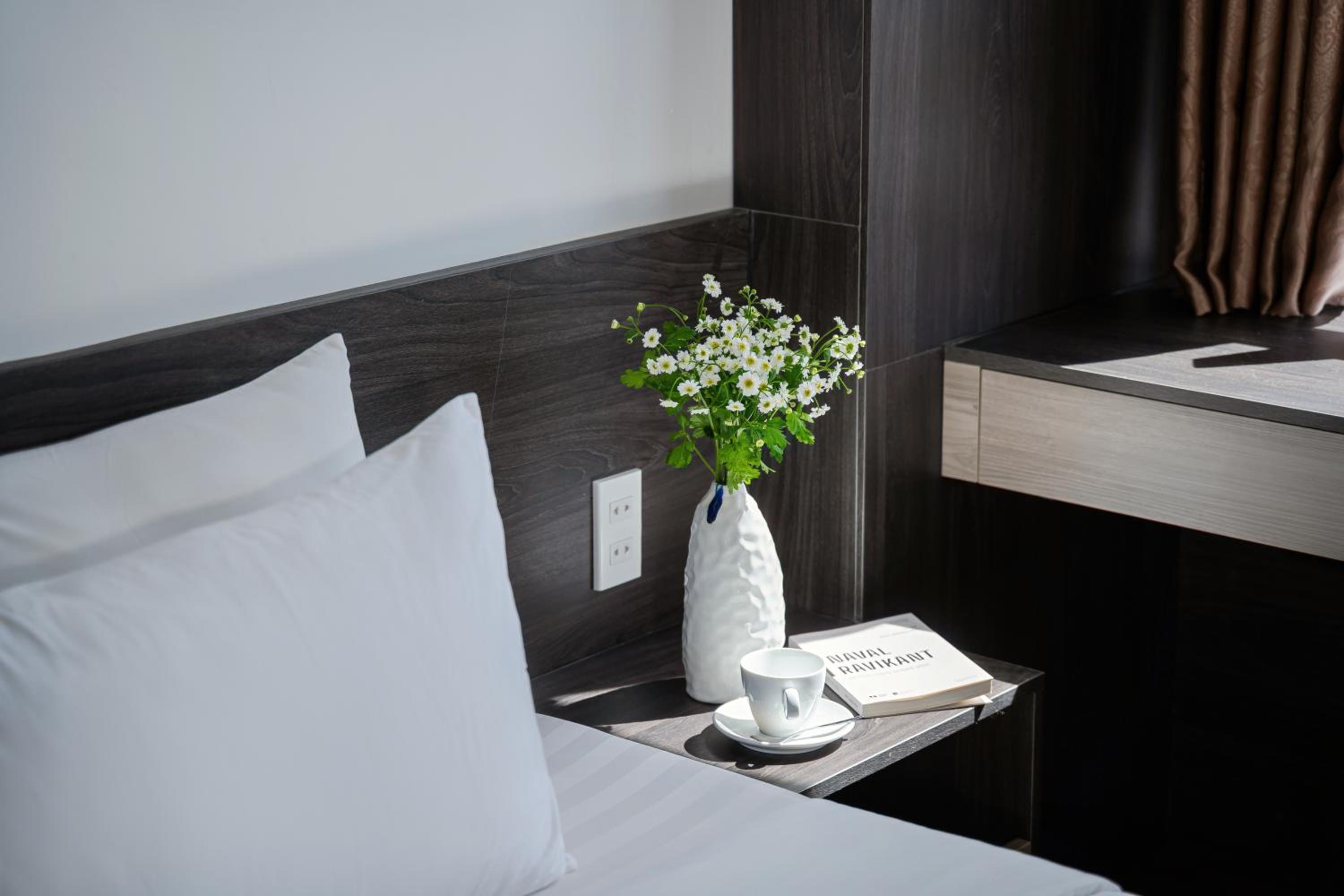 Twin Room with Balcony - Photo 21