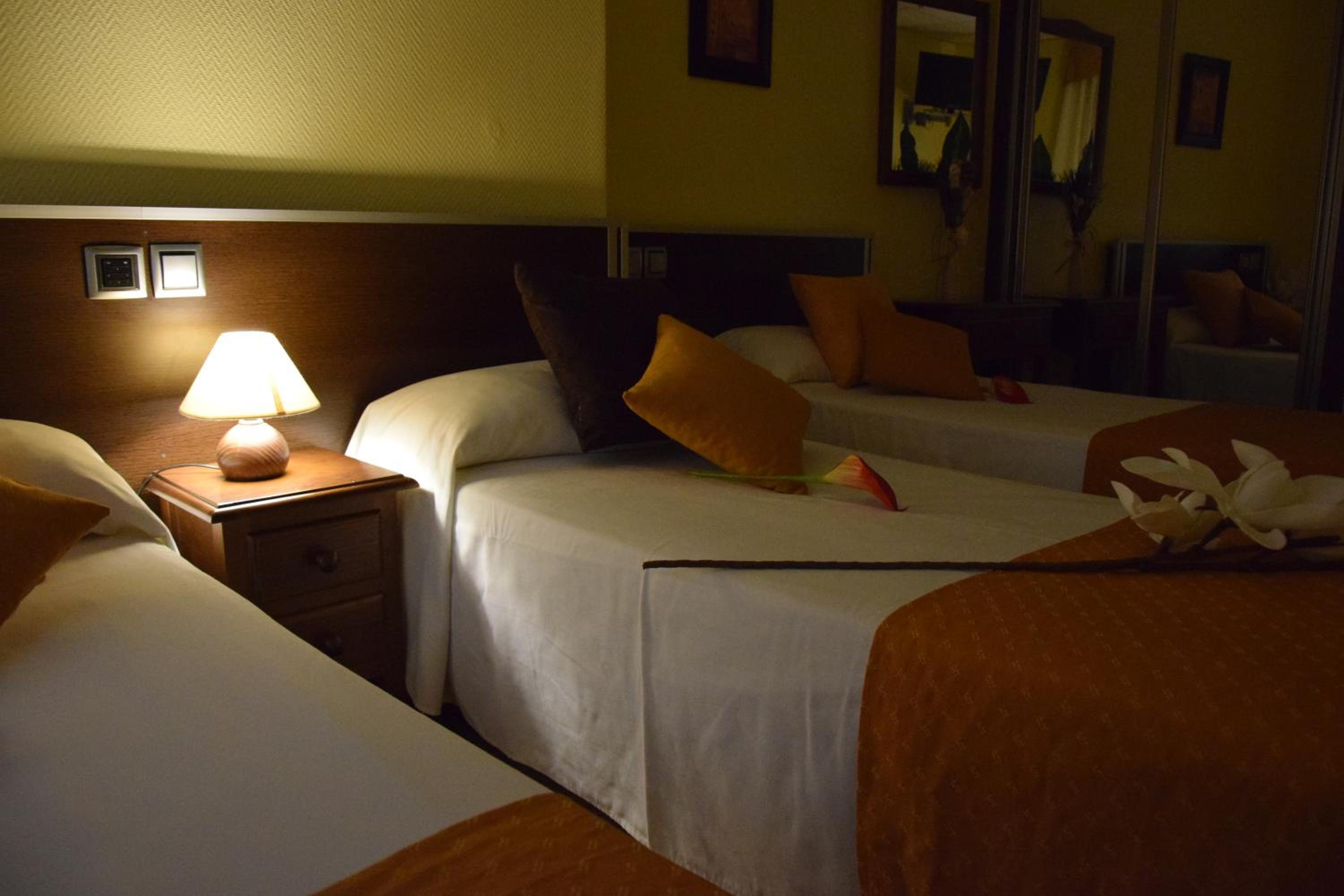 Triple Room - Photo 1