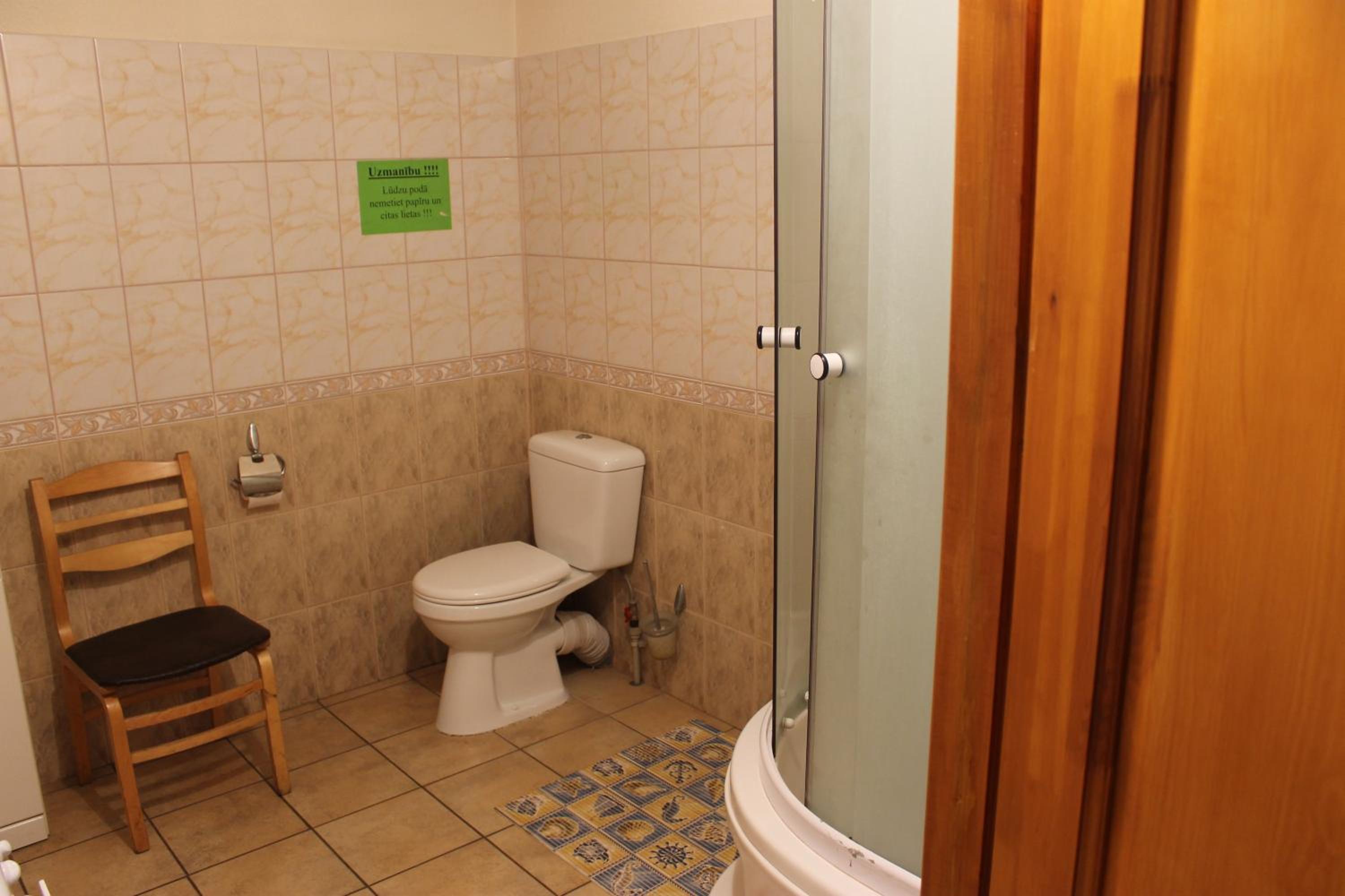 Family Room with Private Bathroom photo 1