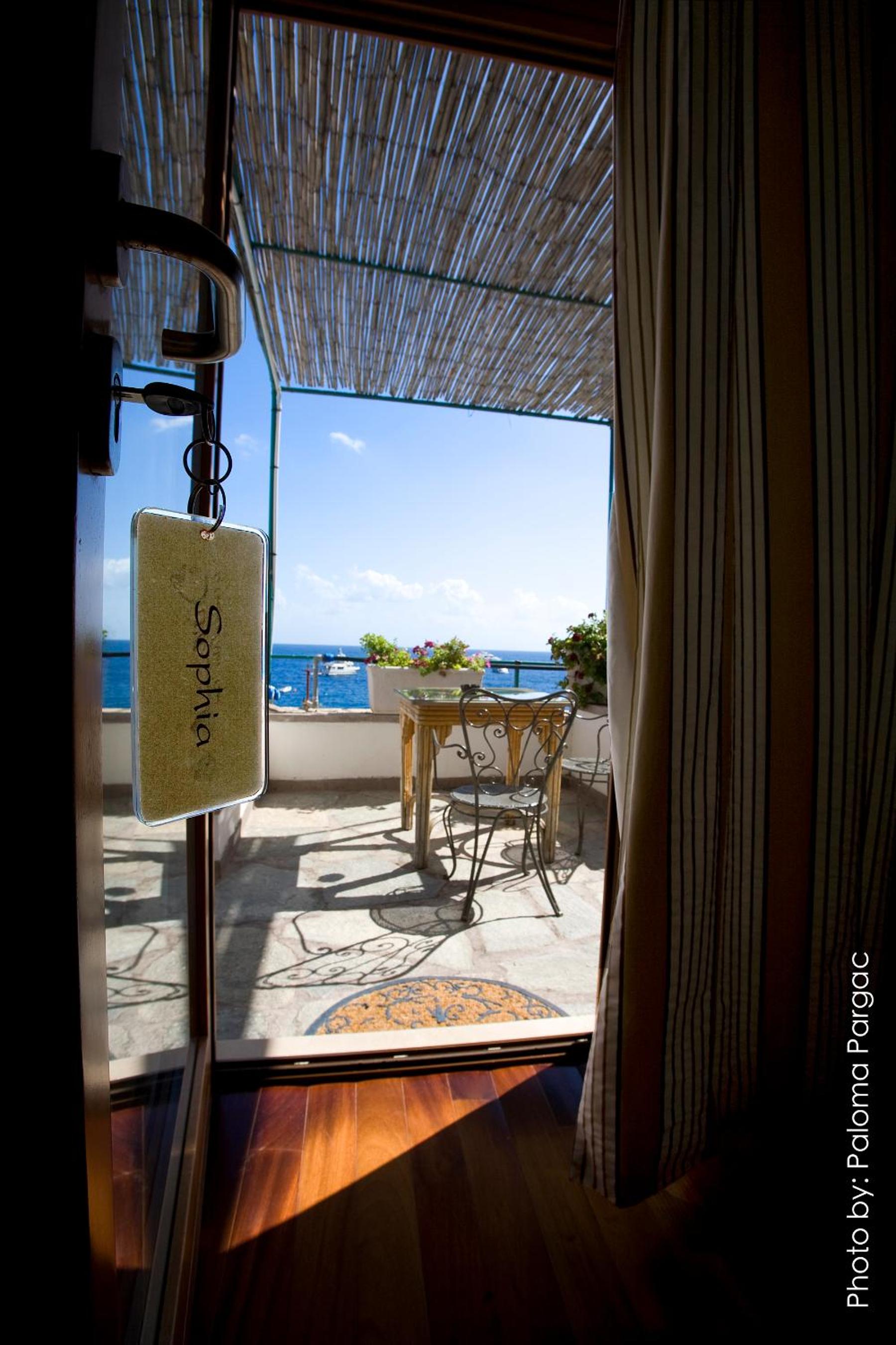 Double Room with Sea View - Photo 13