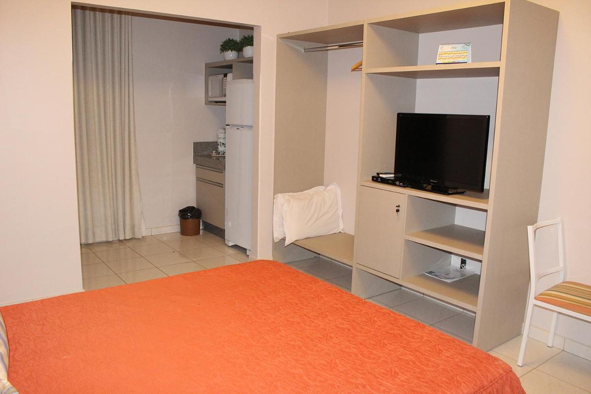 Deluxe Queen Suite