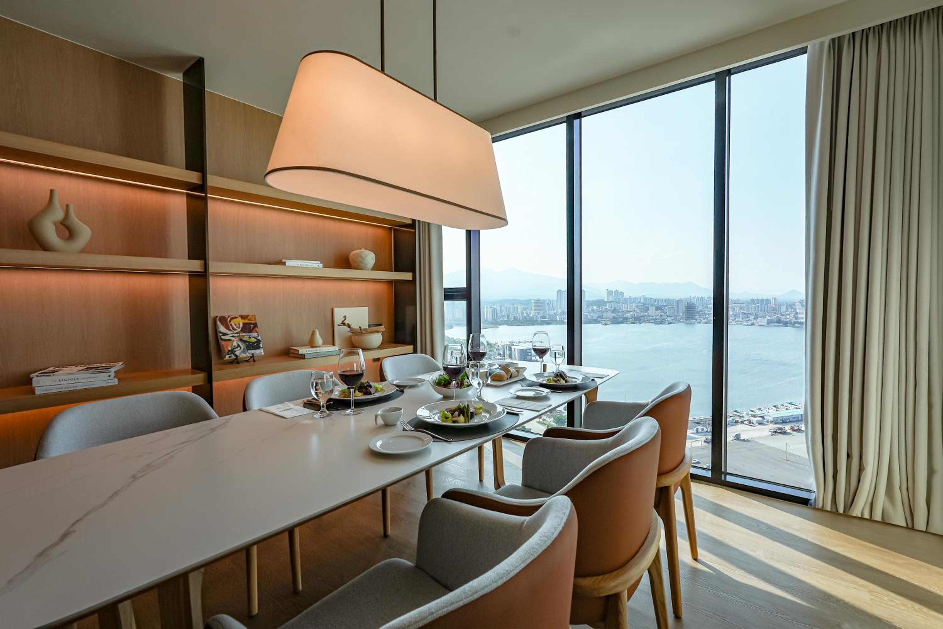 Homm Suite Ocean + Lake View - Two King Breakfast & Swimming photo 2
