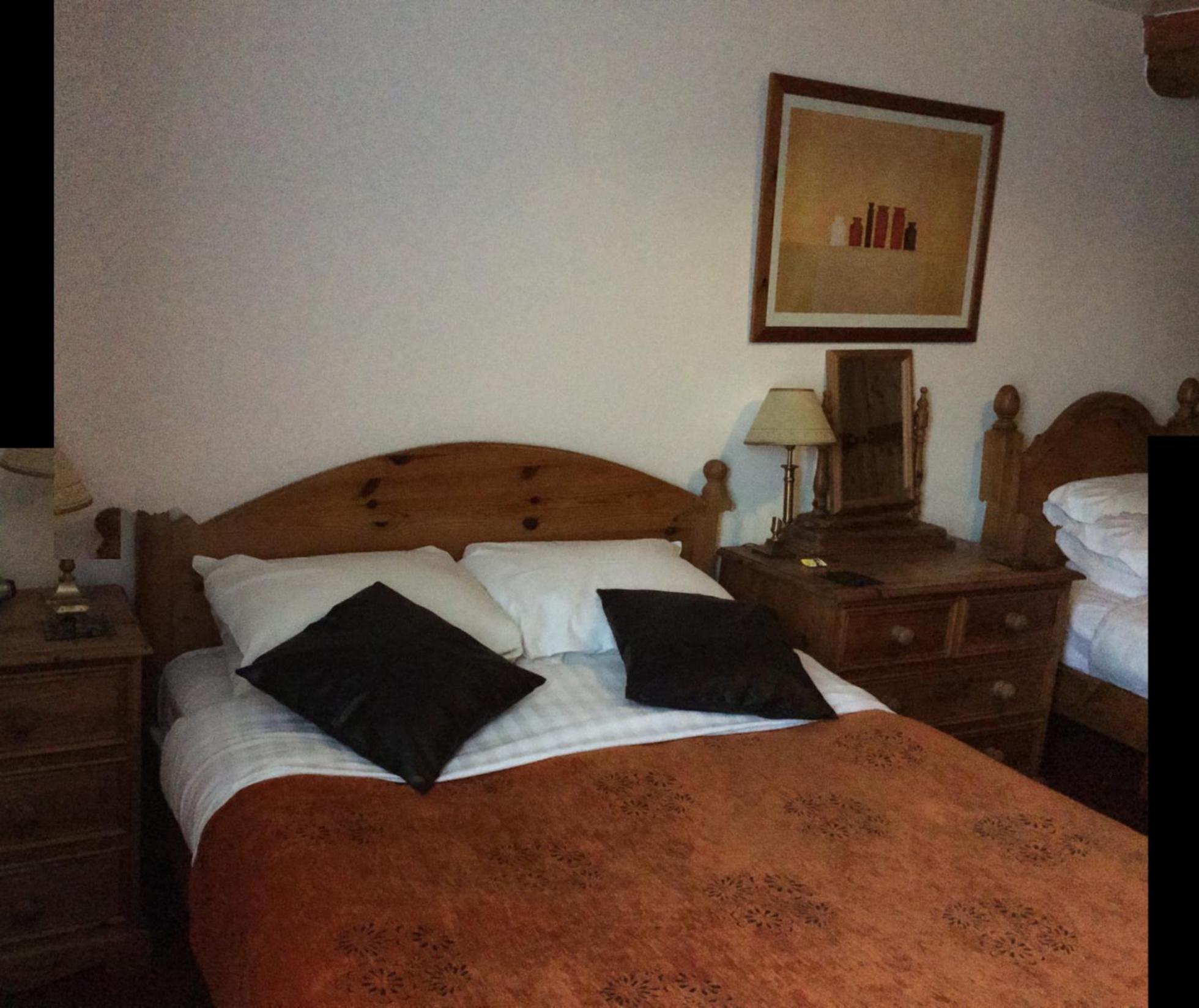 Double or Twin Room - Photo 7
