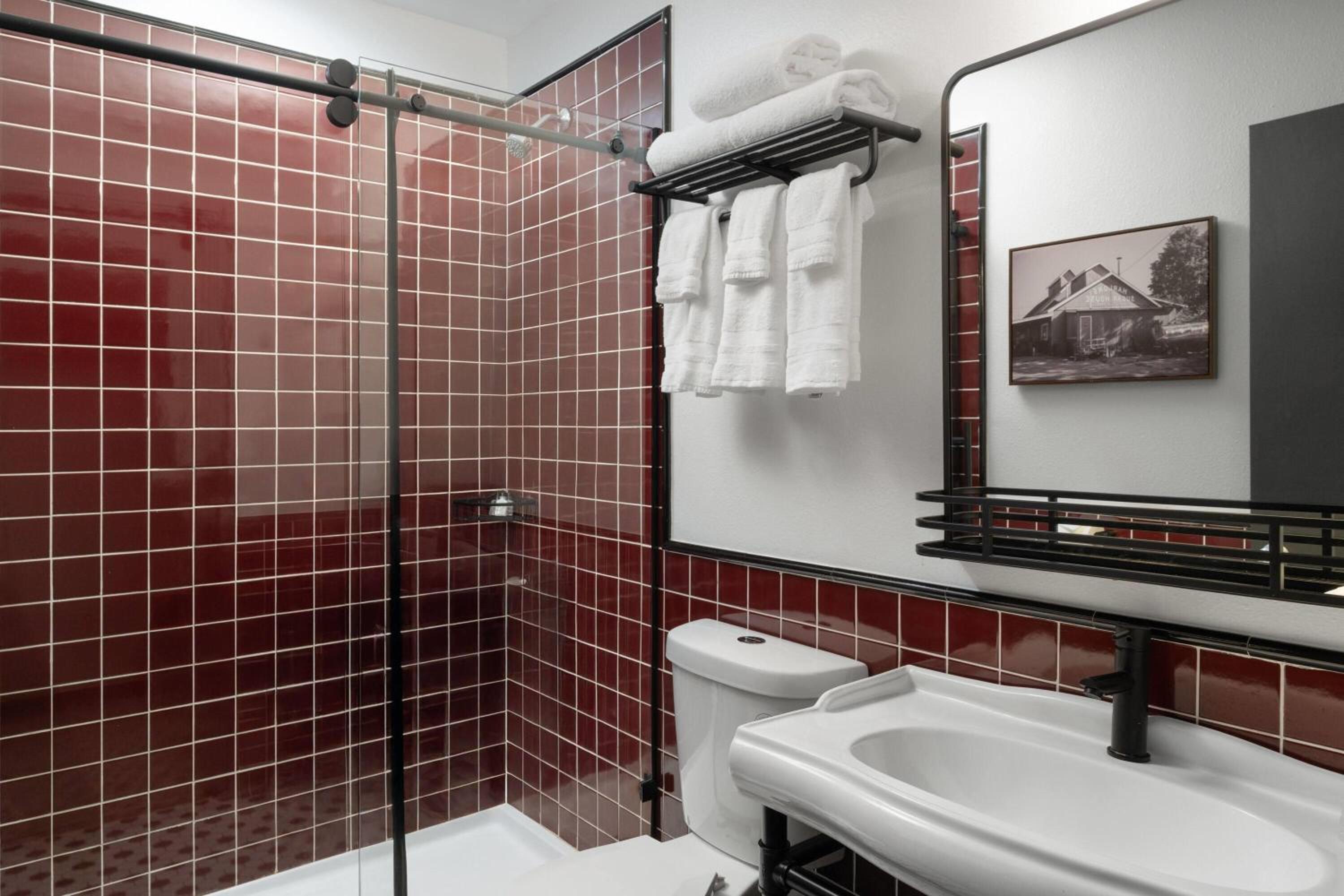 Junior King Suite - Non-Smoking - Photo 1