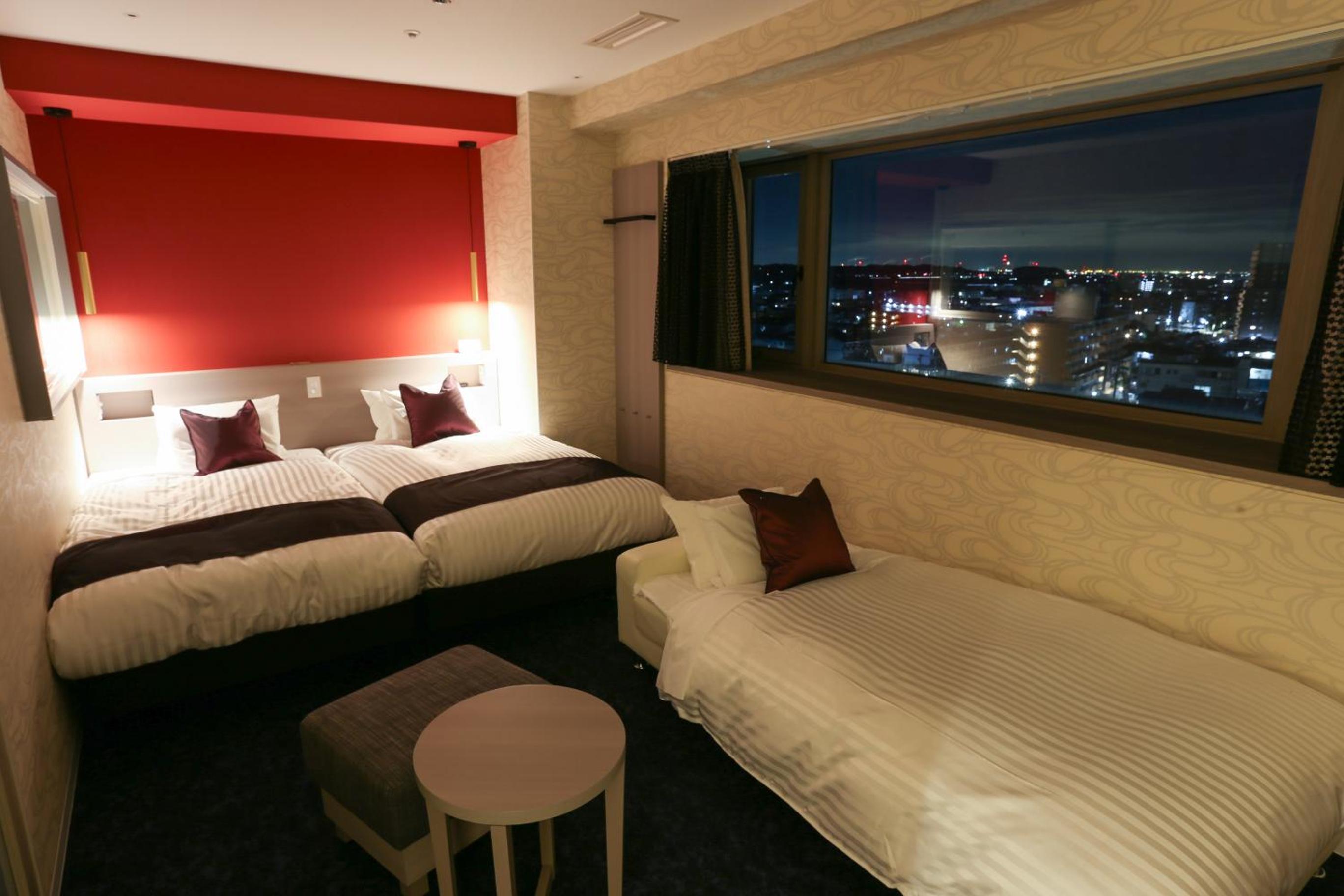 Deluxe Twin Room - Photo 2