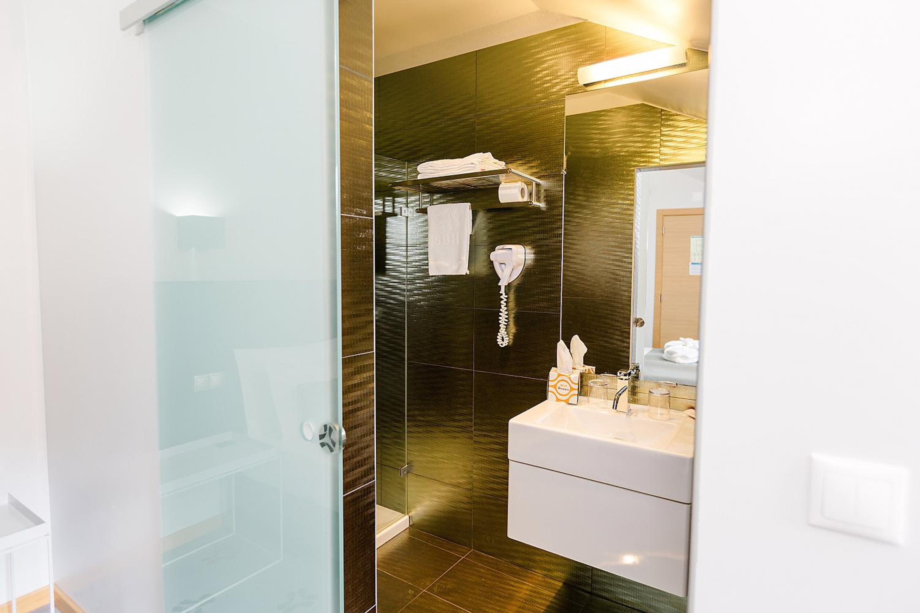 Single Room photo 2