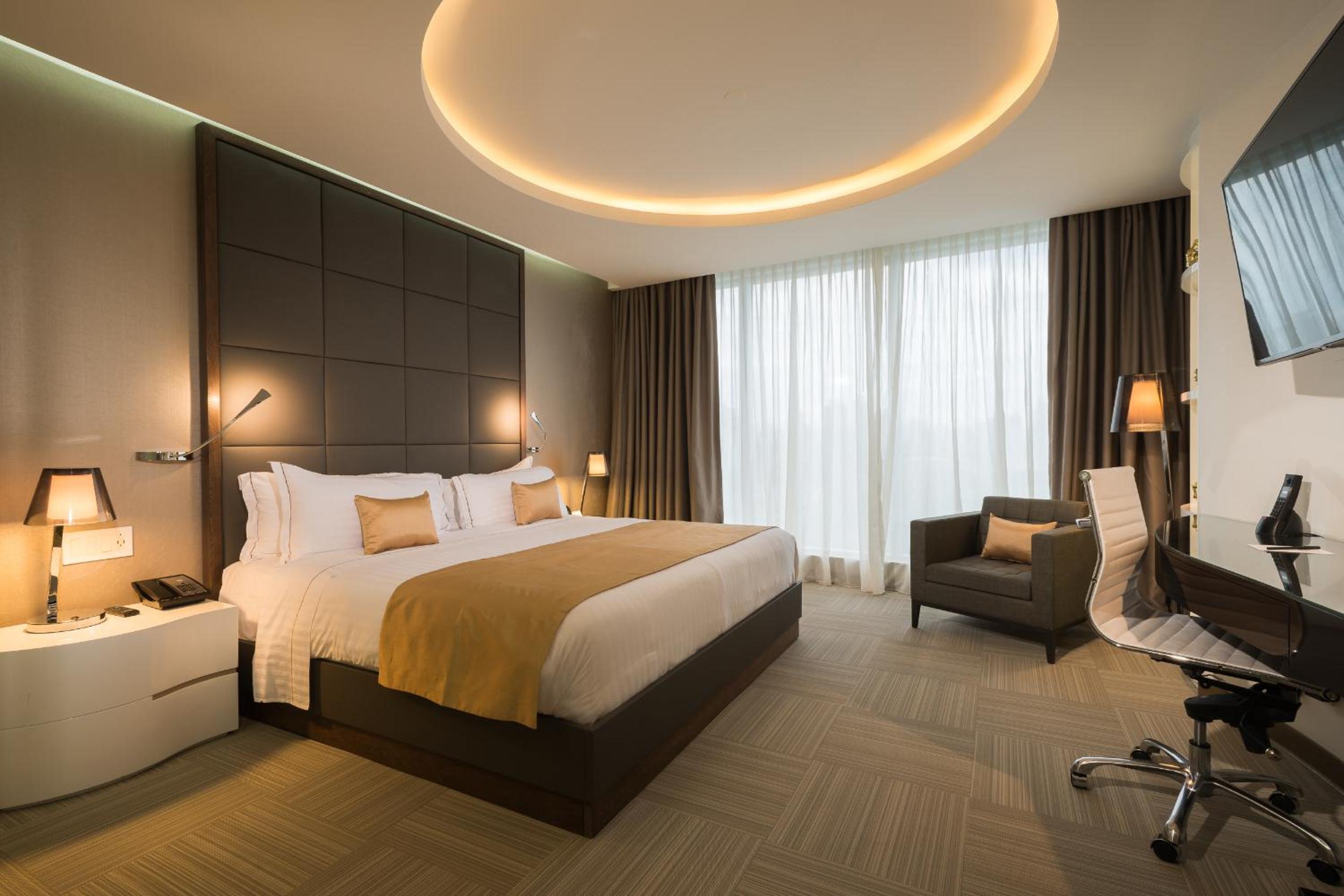 Executive King Room