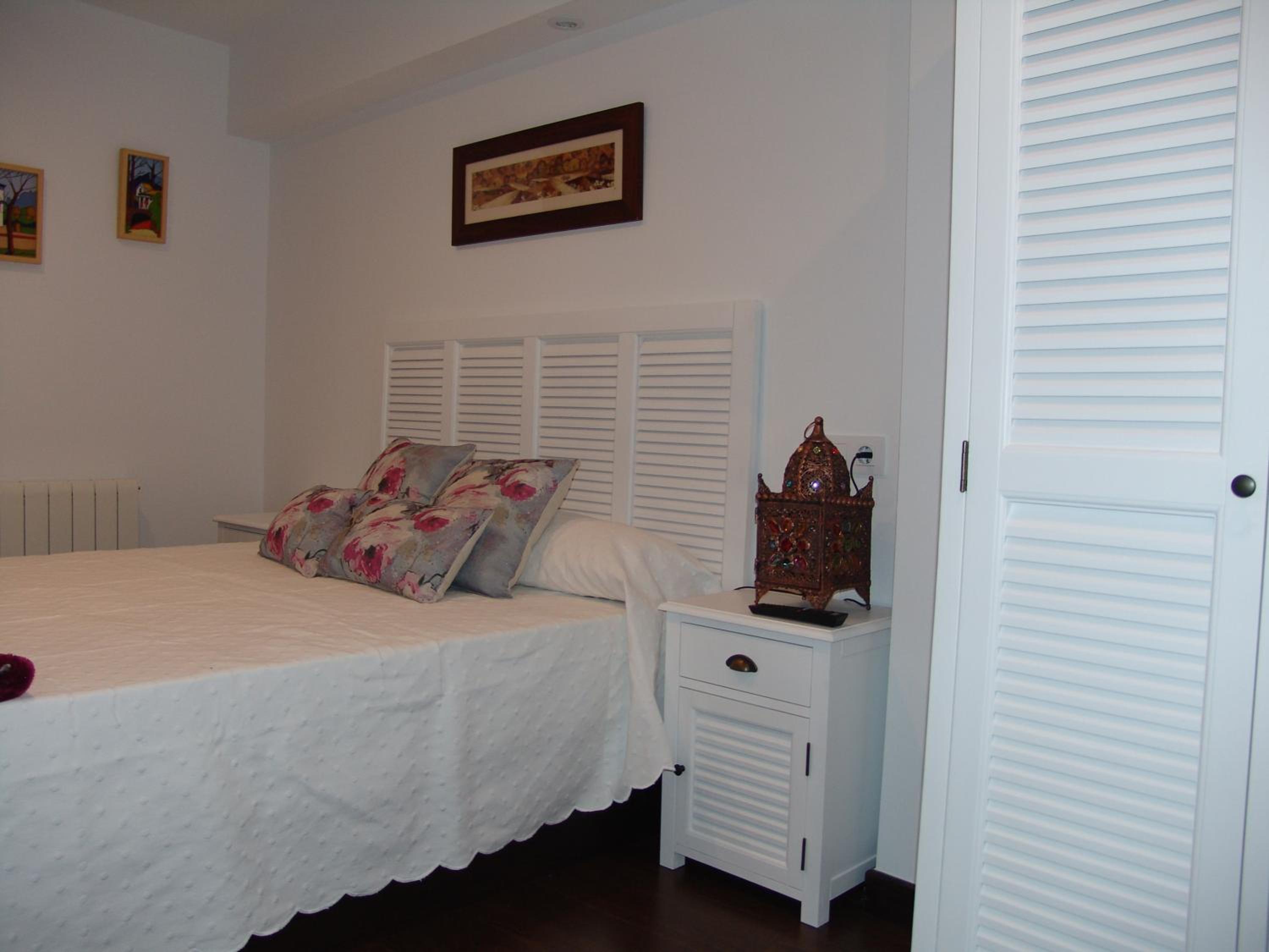 One-Bedroom Apartment - Photo 13