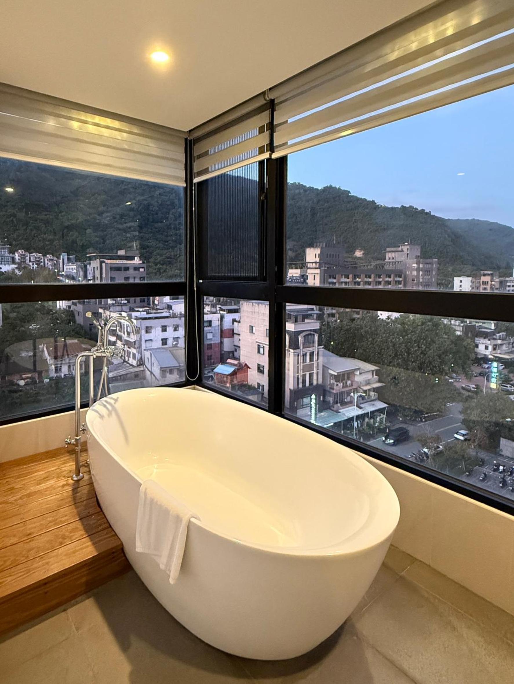 Double Room with Private External Bathroom photo 2