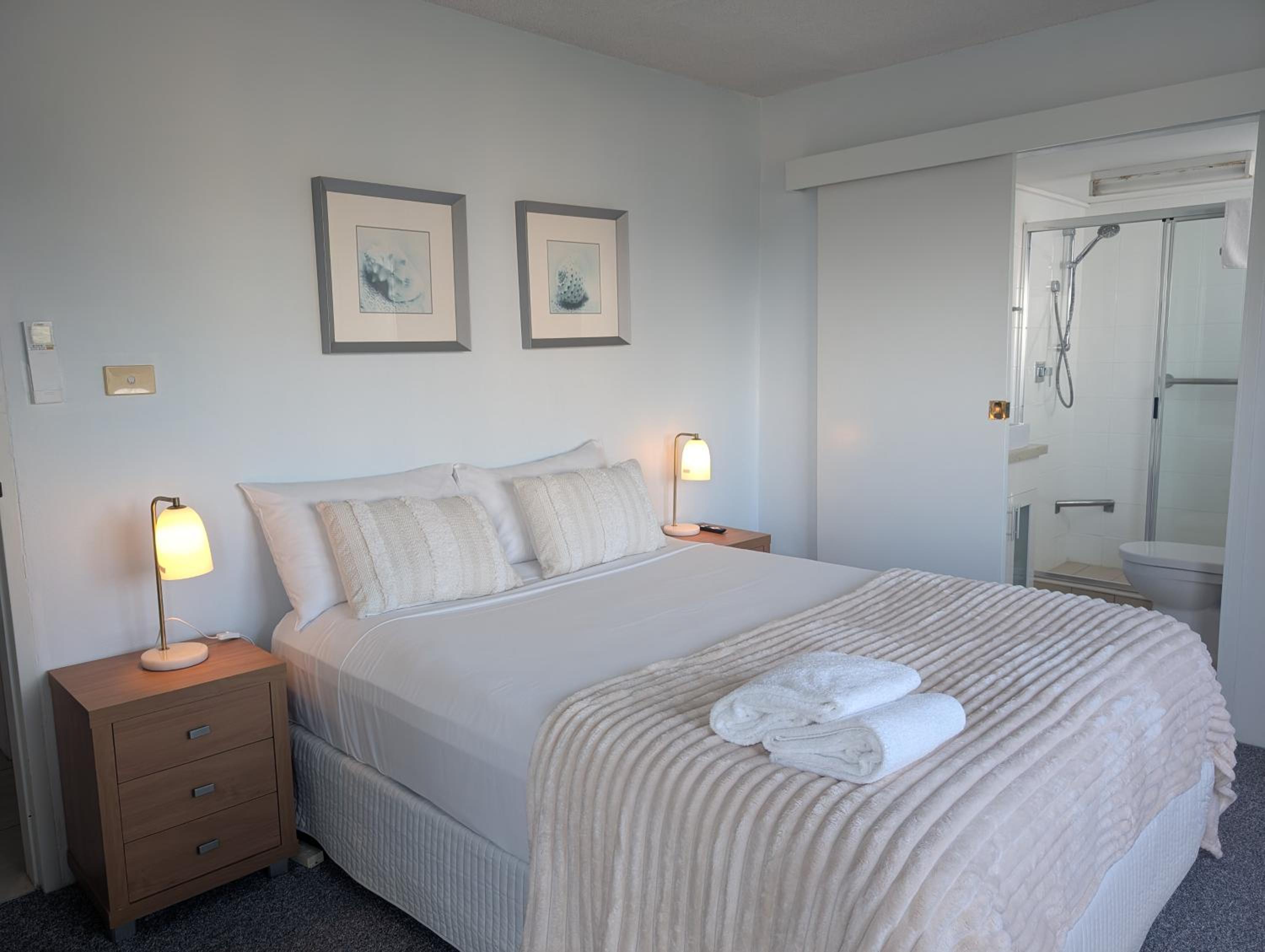 Three-Bedroom Apartment with Ocean View