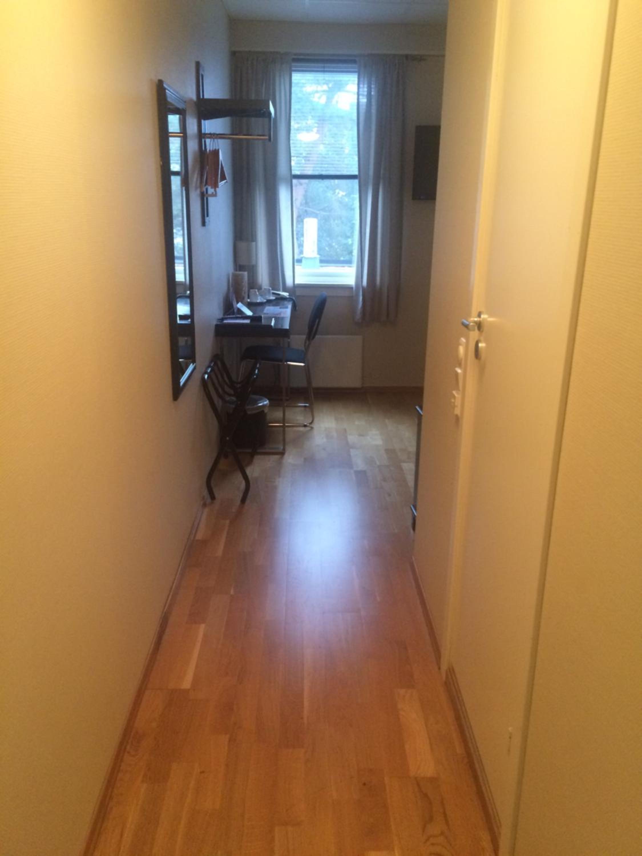 Single Room photo 2