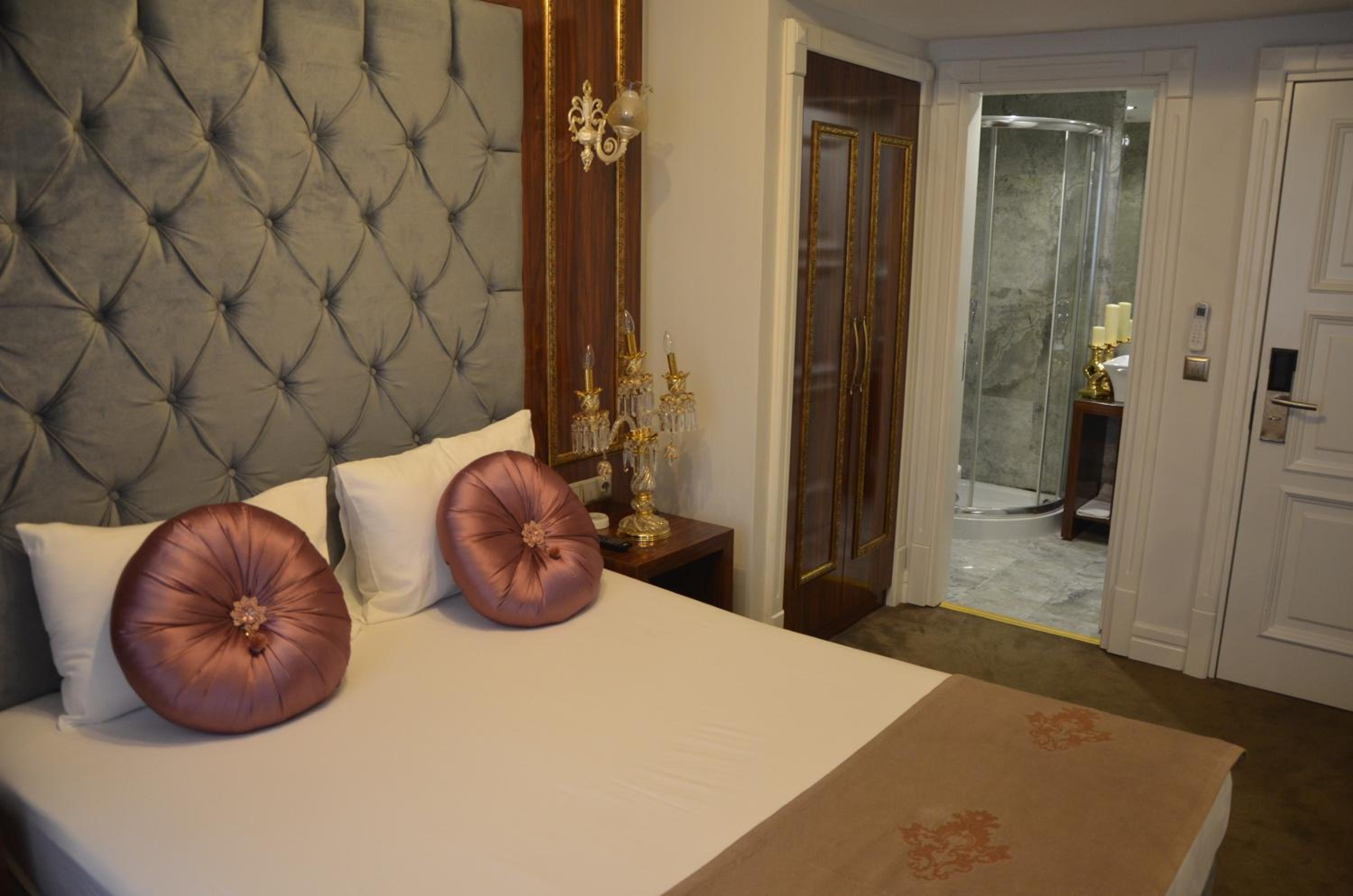 Standard Double Room photo 2