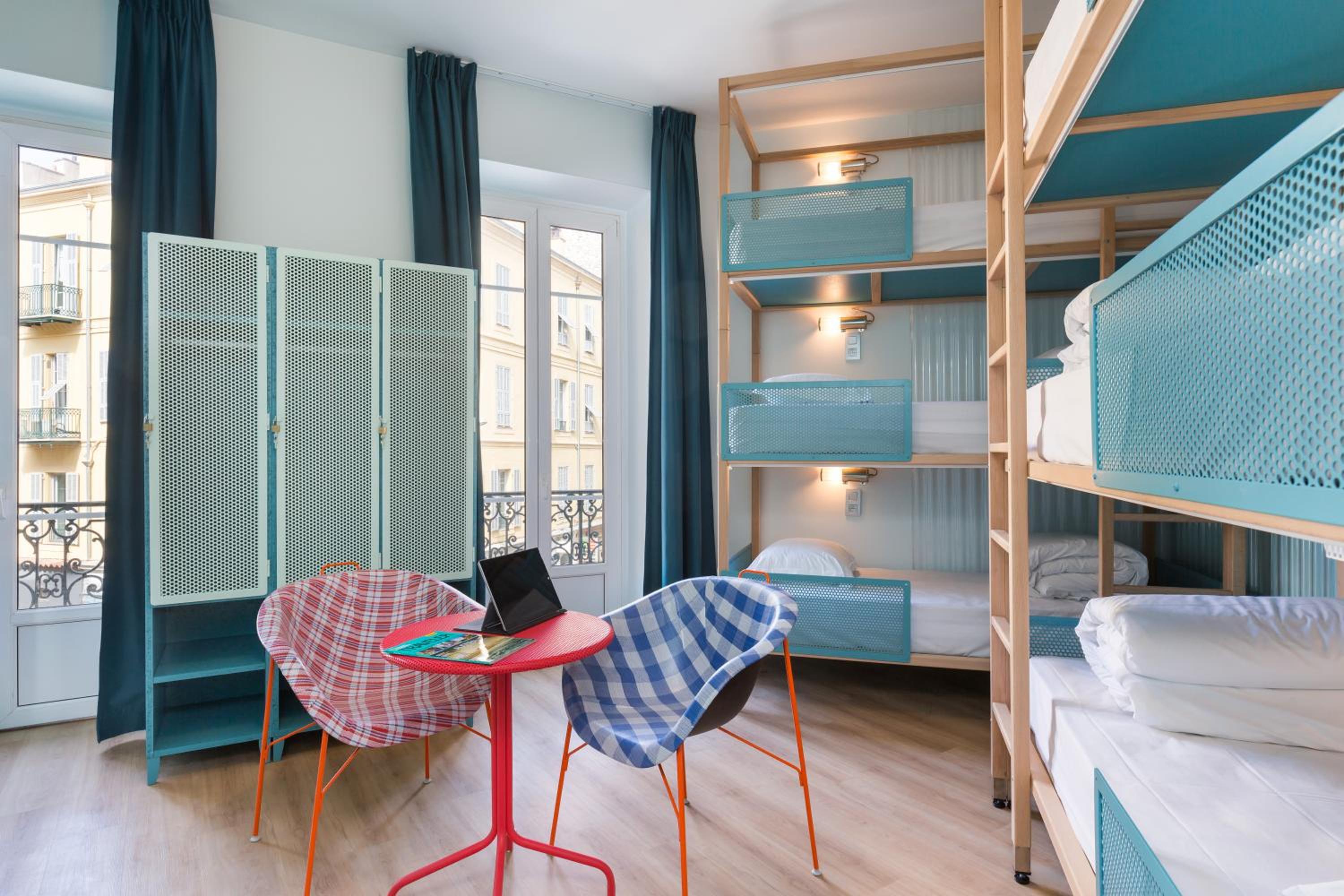 Bed in 5/6-Bed Mixed Dormitory Room photo 3