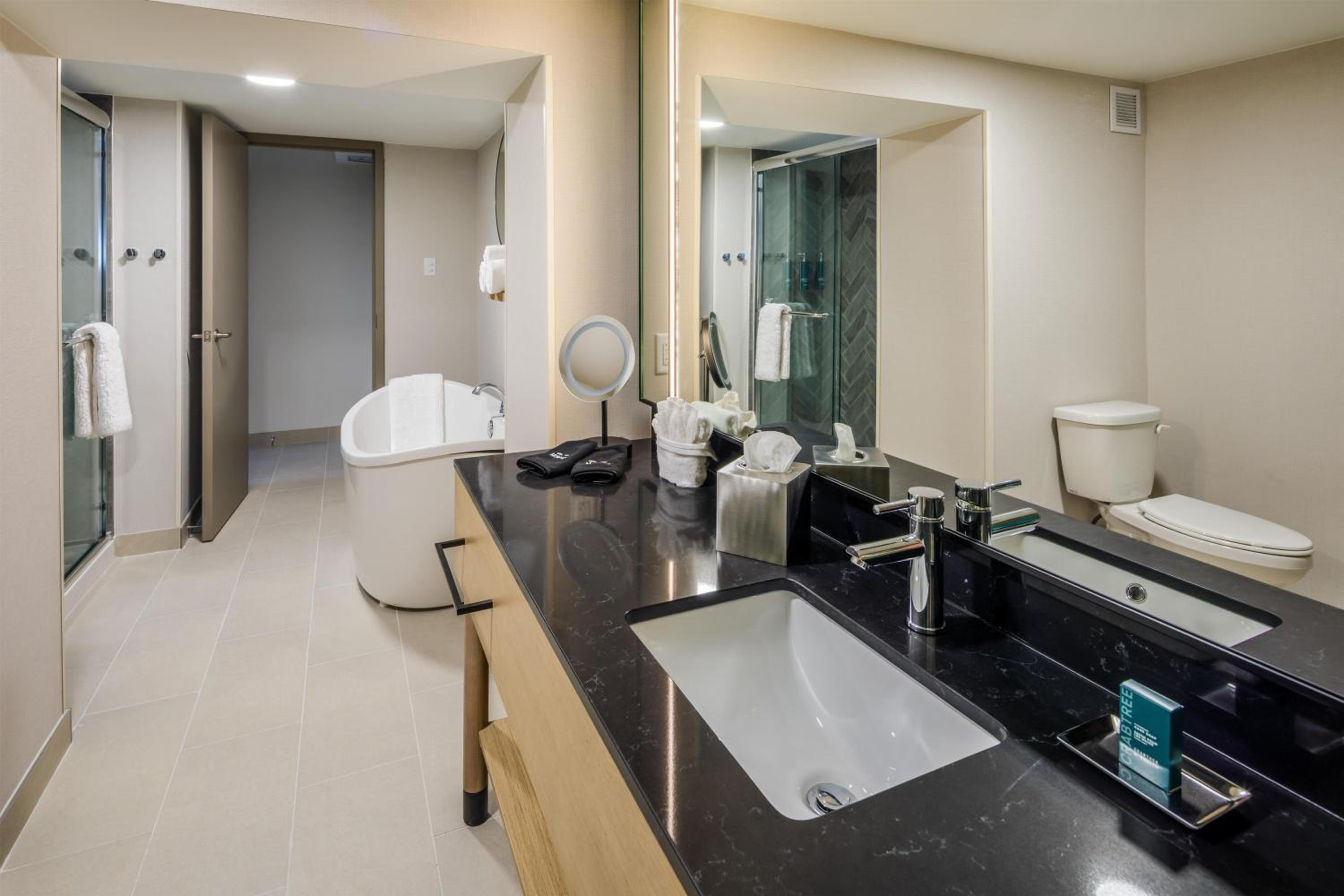 Junior Suite with Two Double Beds photo 1