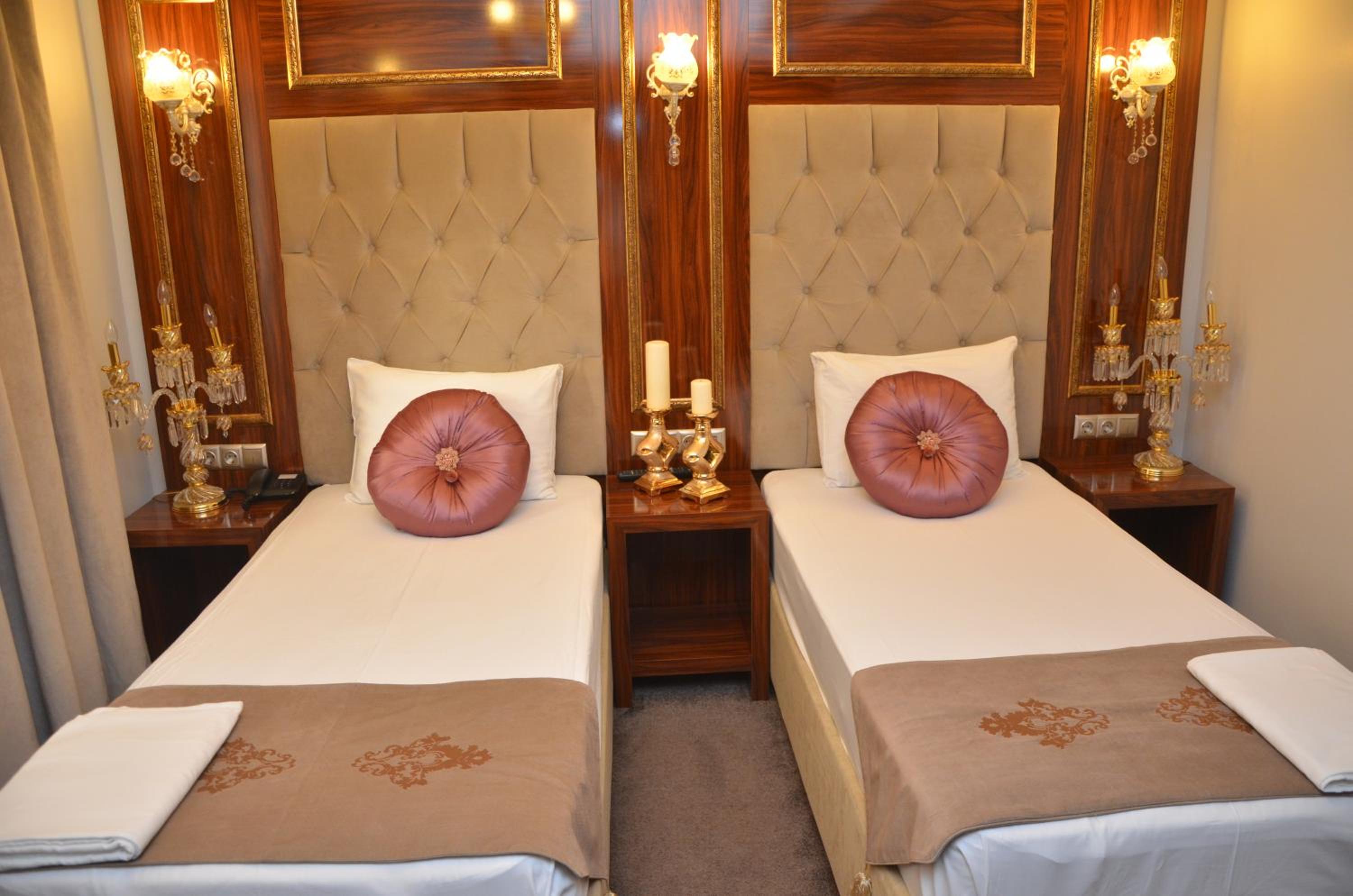 Standard Twin Room photo 2