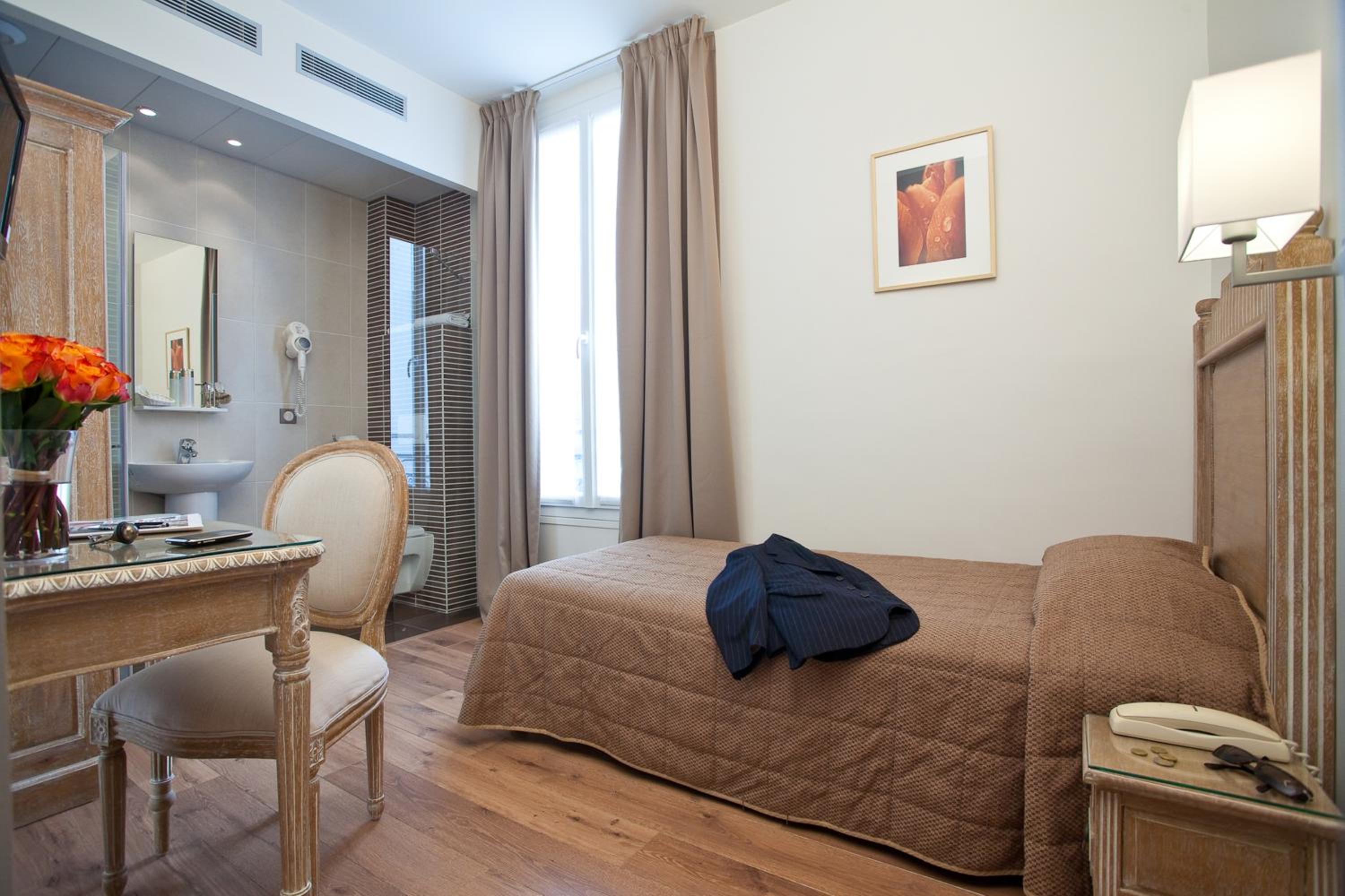 Single Room photo 1