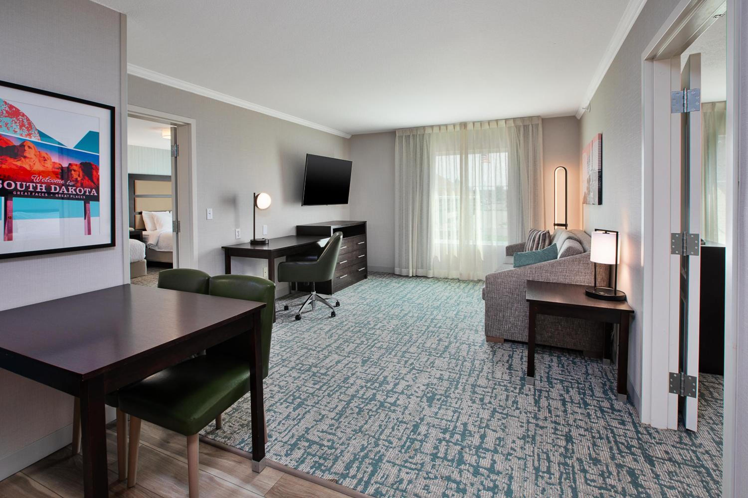 One-Bedroom Suite with Two King Beds - Non-Smoking - Photo 1