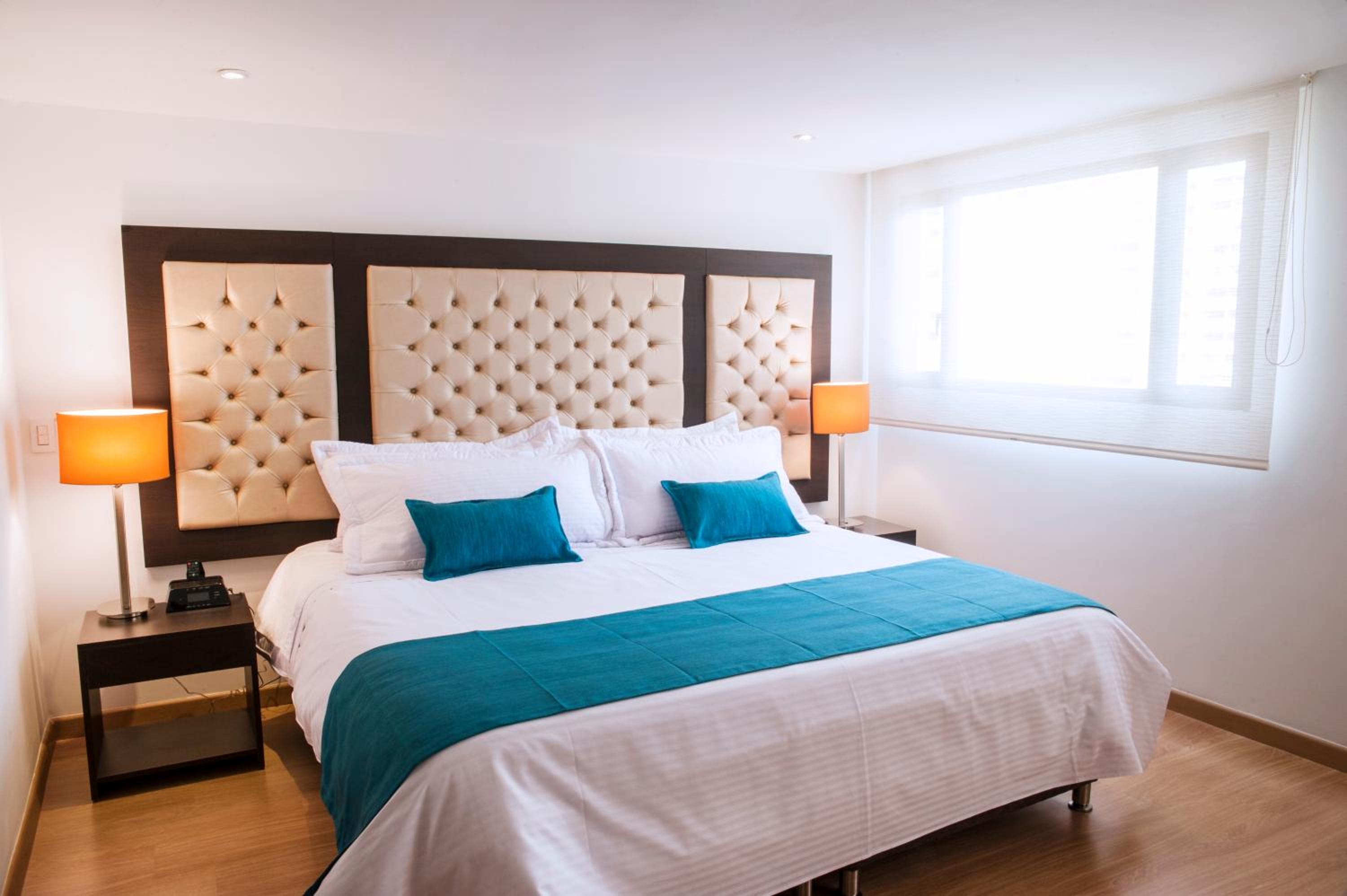Deluxe King Room photo 1