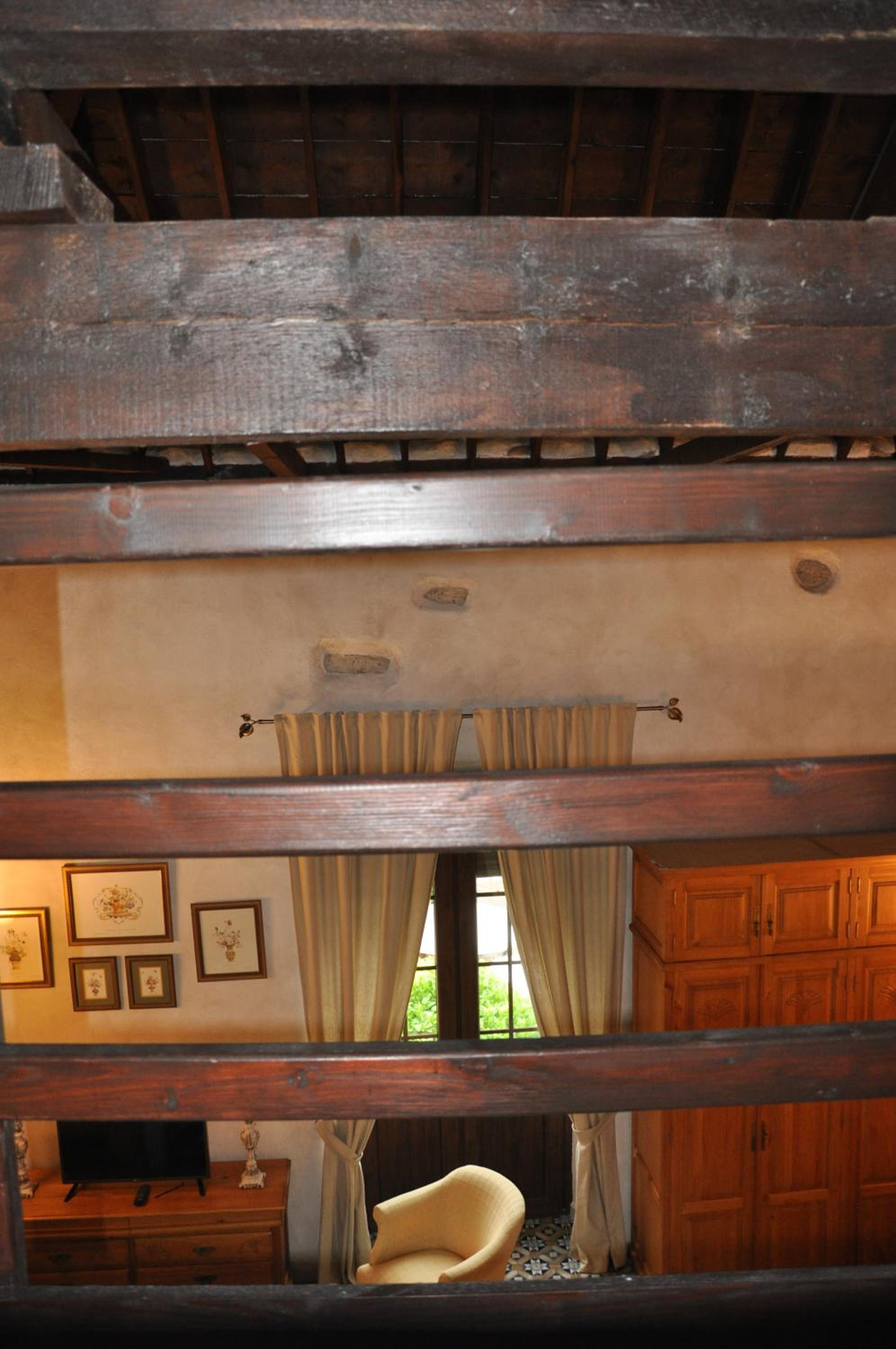 Studio - Split Level photo 2