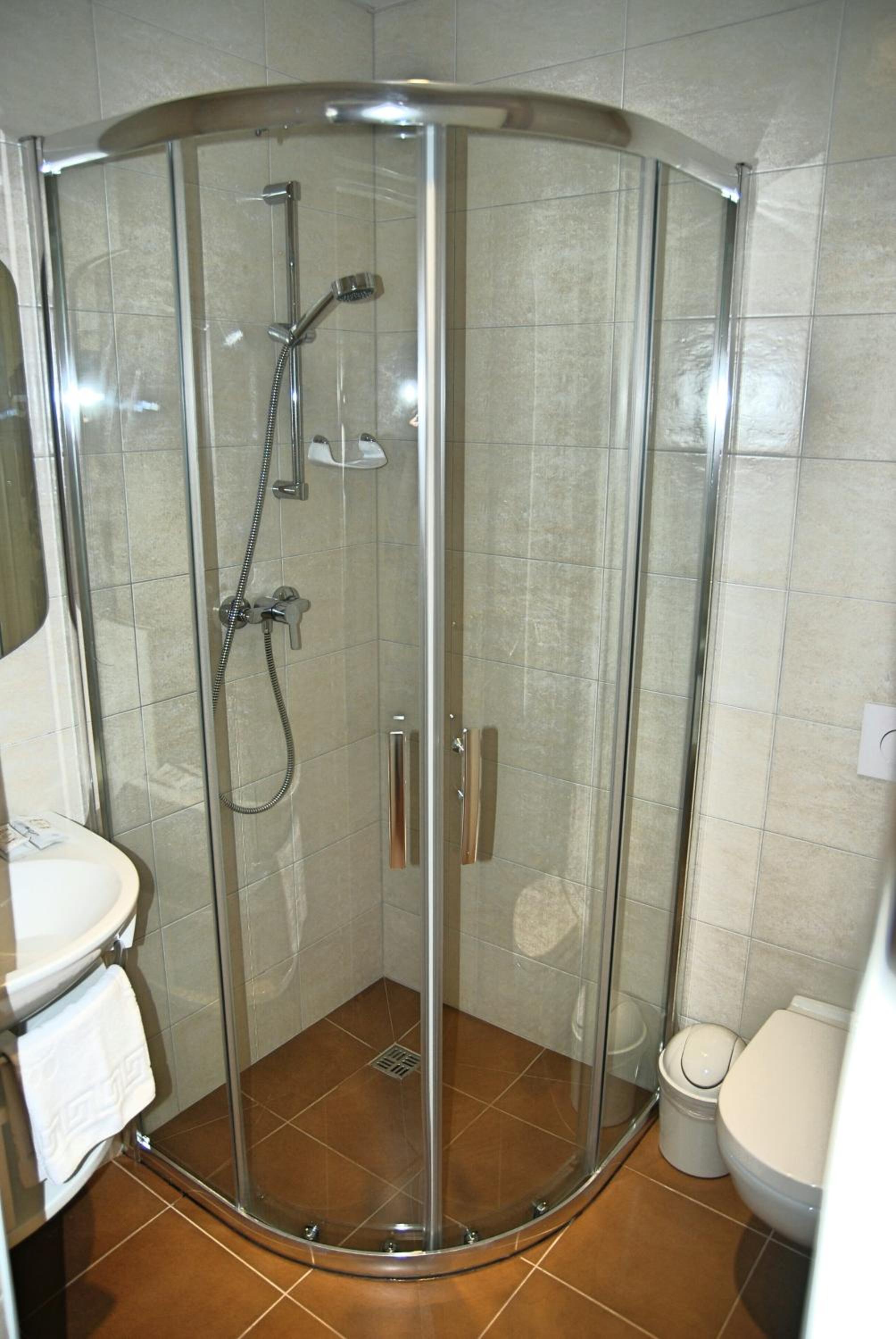 Standard Double or Twin Room - Photo 2