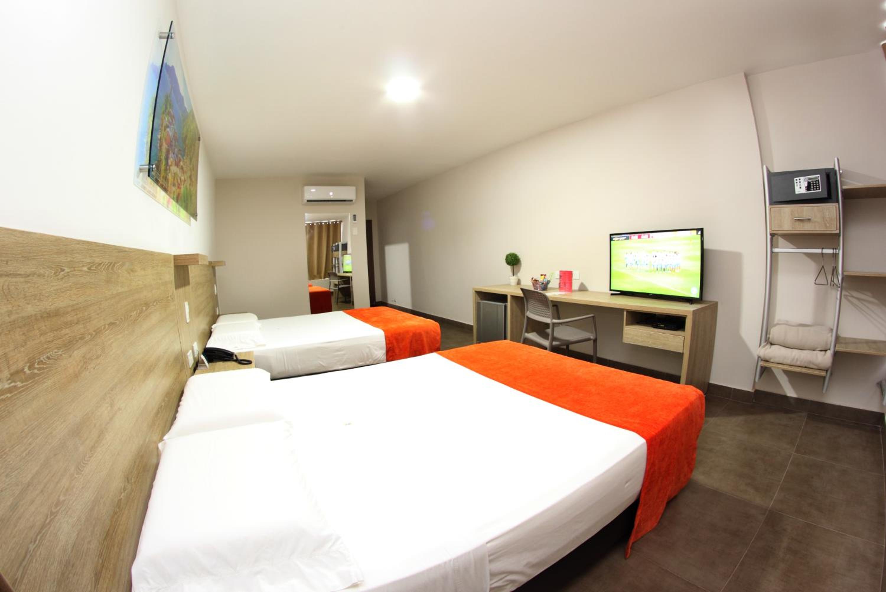 Double Room - Photo 11