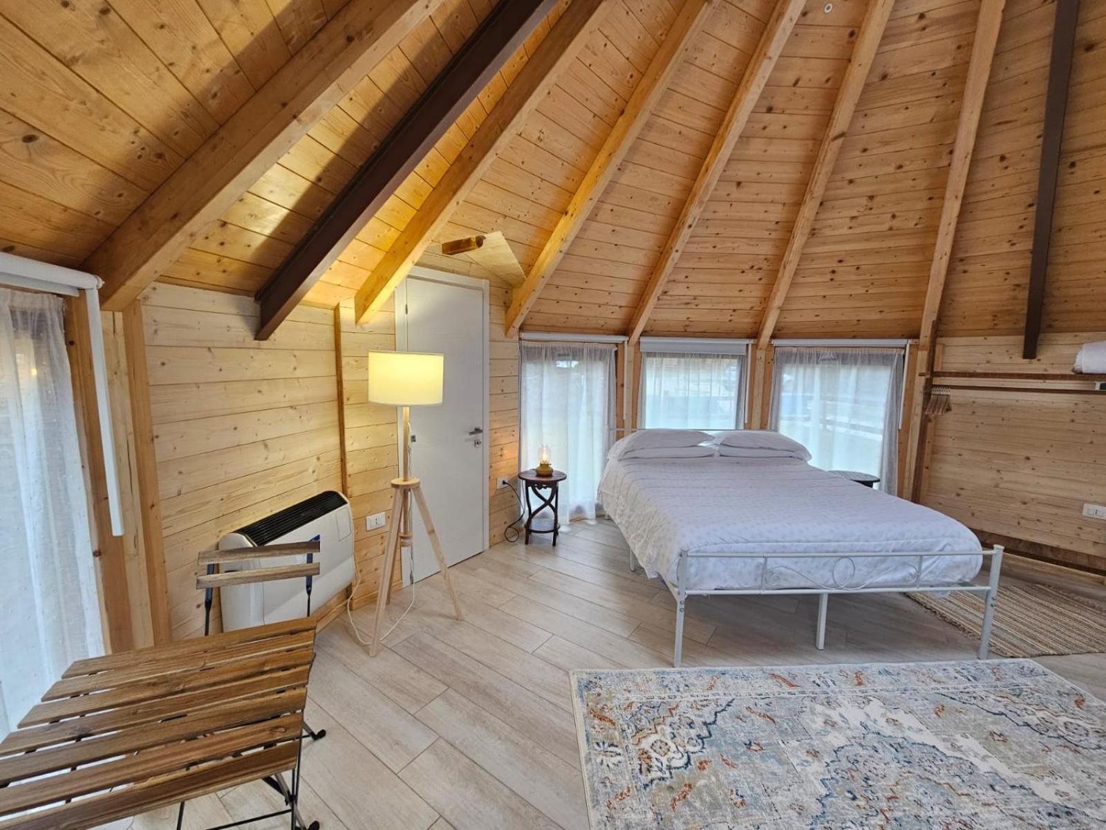 Deluxe Queen Room photo 2