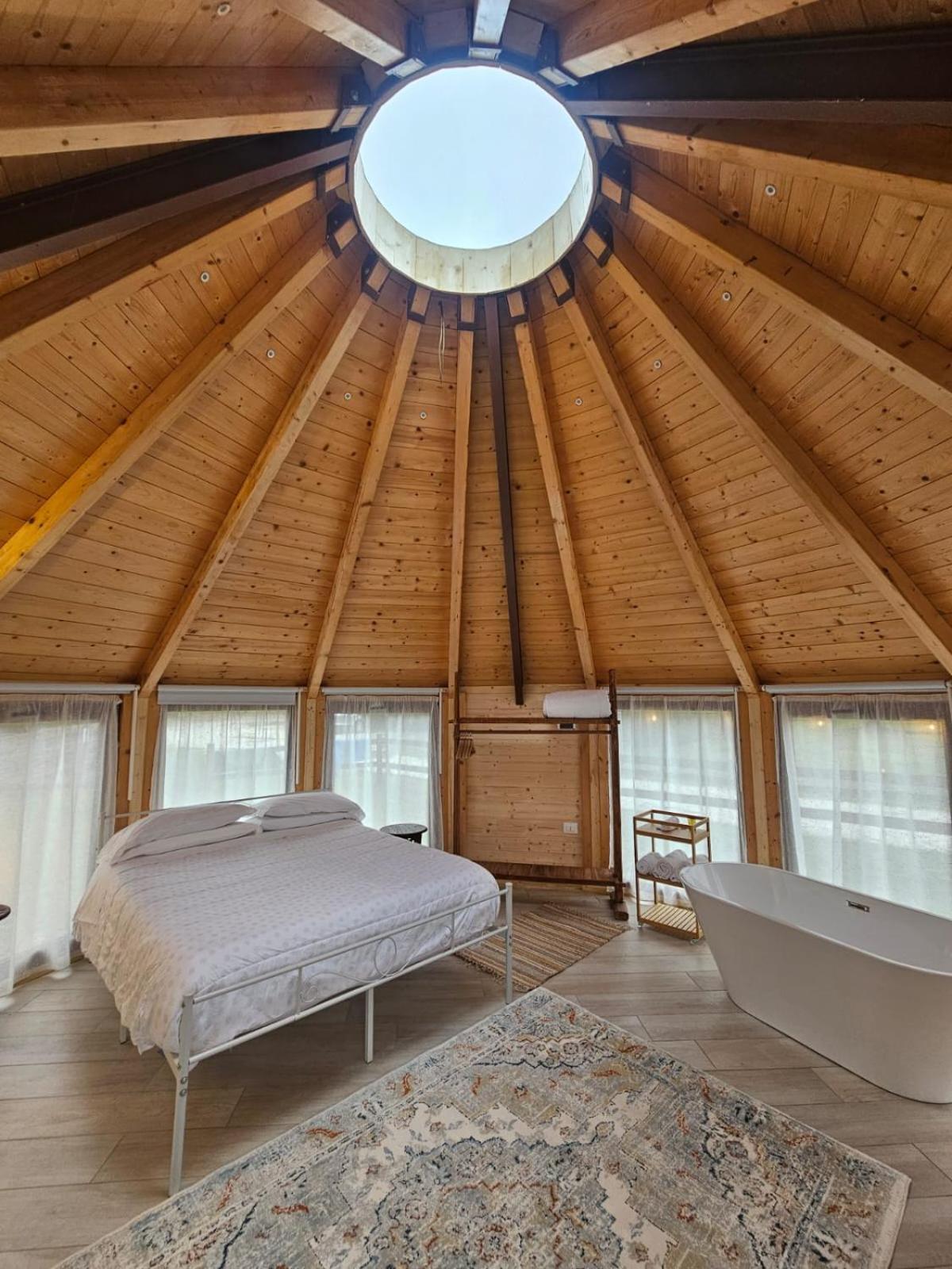 Deluxe Queen Room photo 1