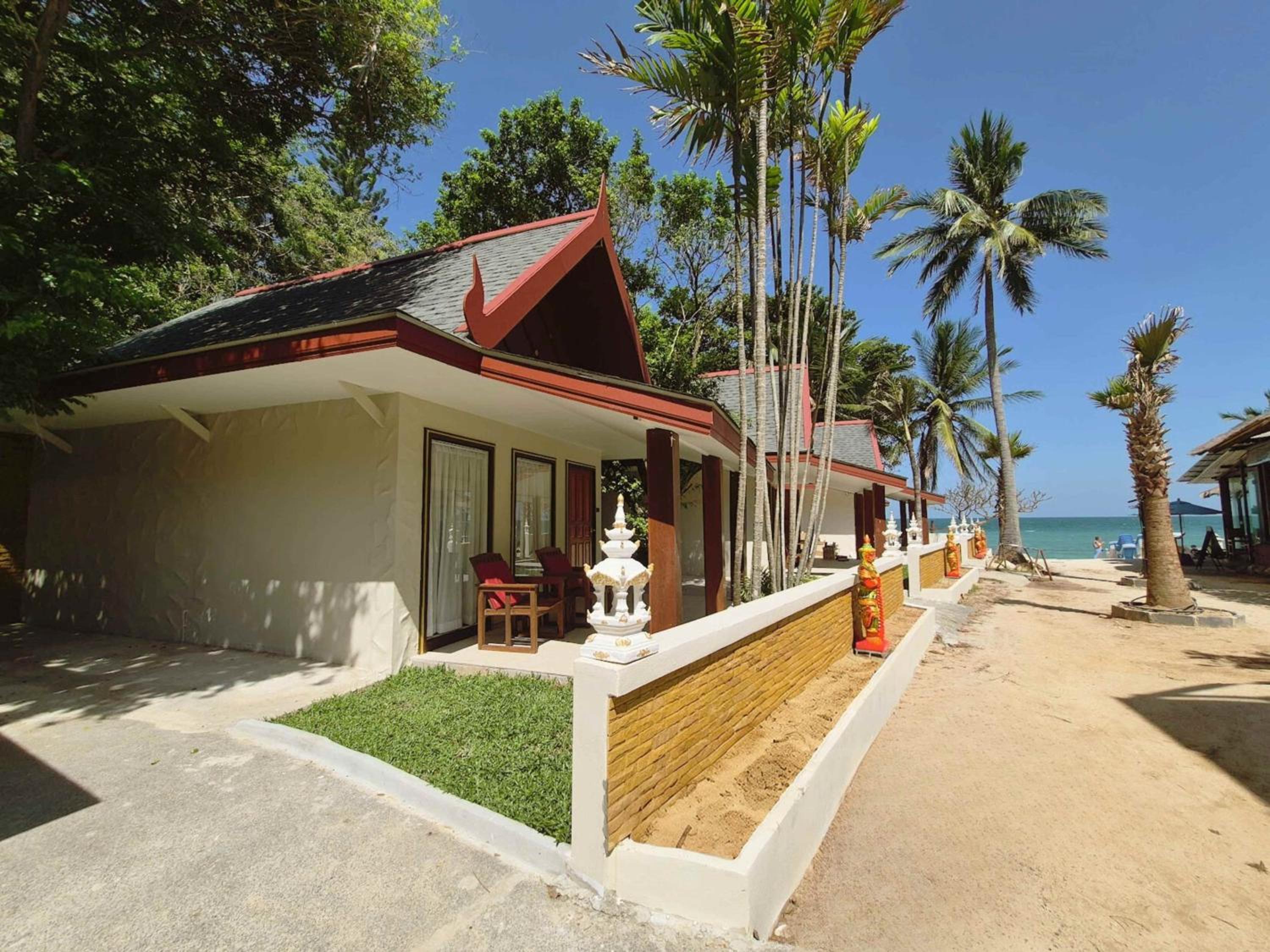 Beachside Villa - Photo 4
