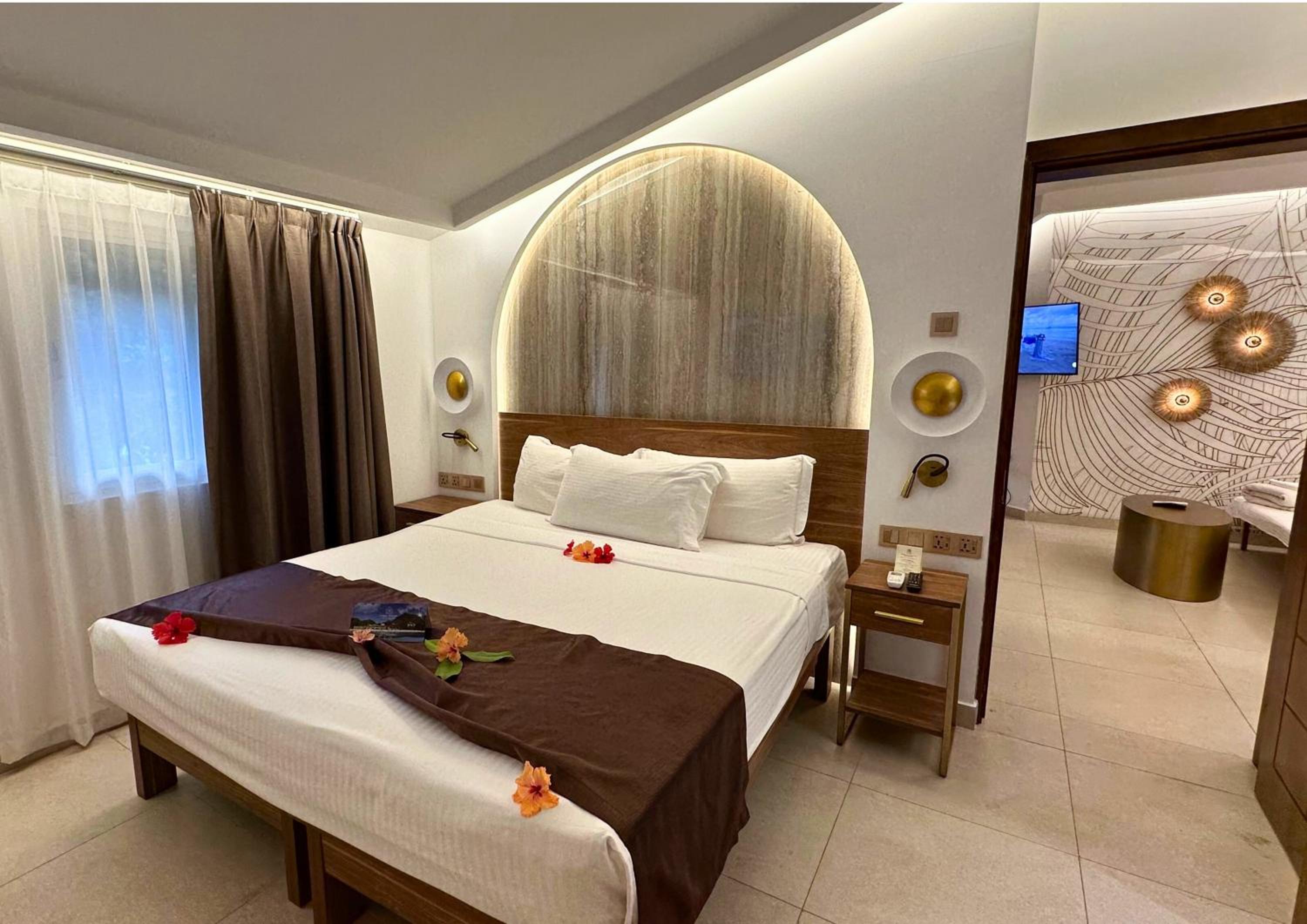 Signature Superior Ocean with kitchenette photo 3